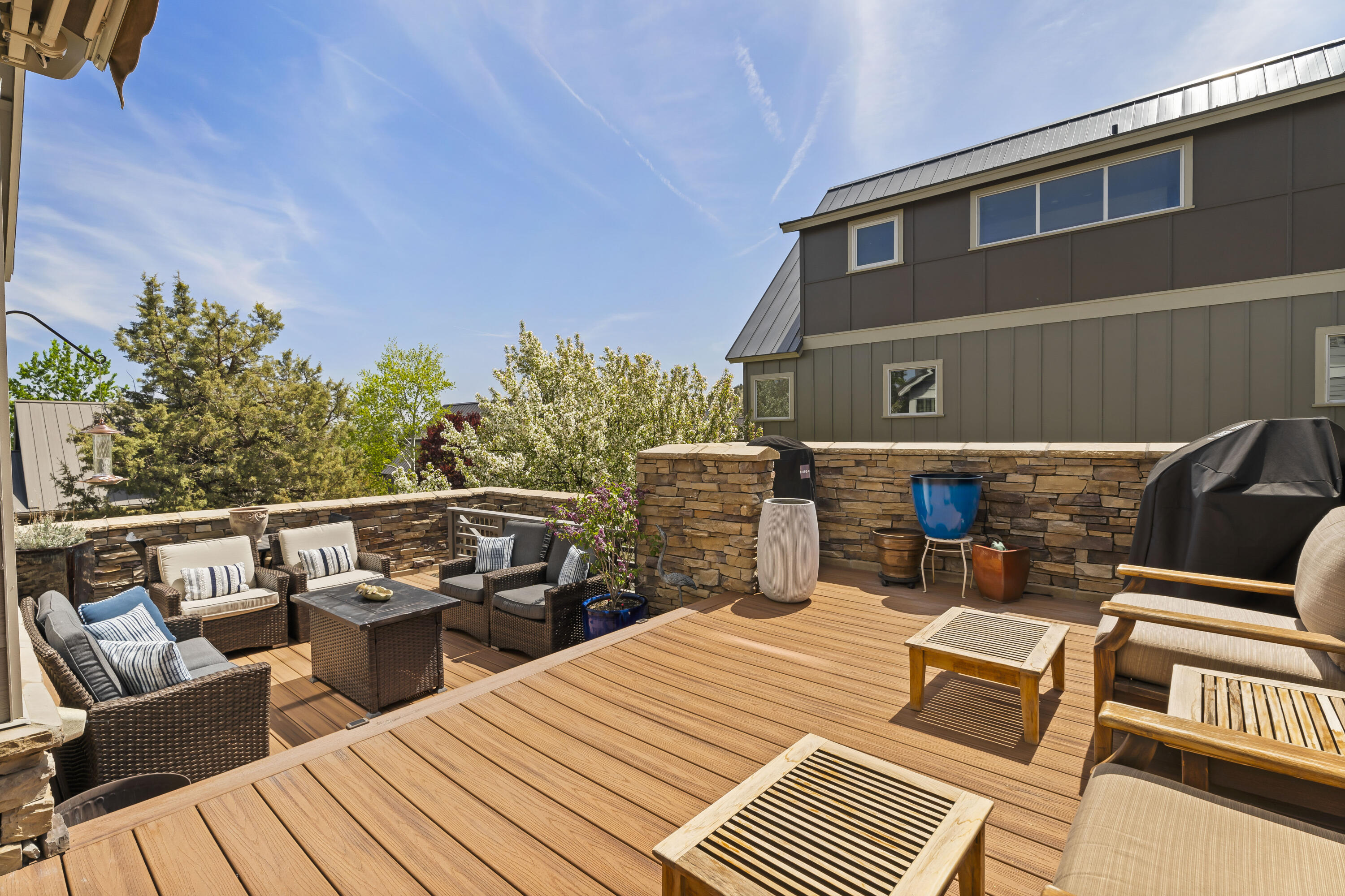208 Parks Loop