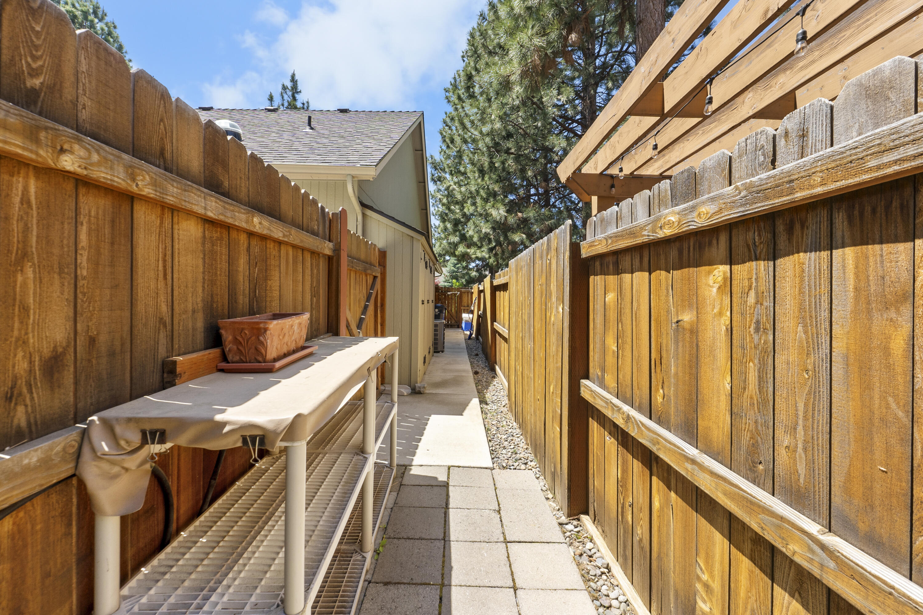 61314 Columbine Lane
