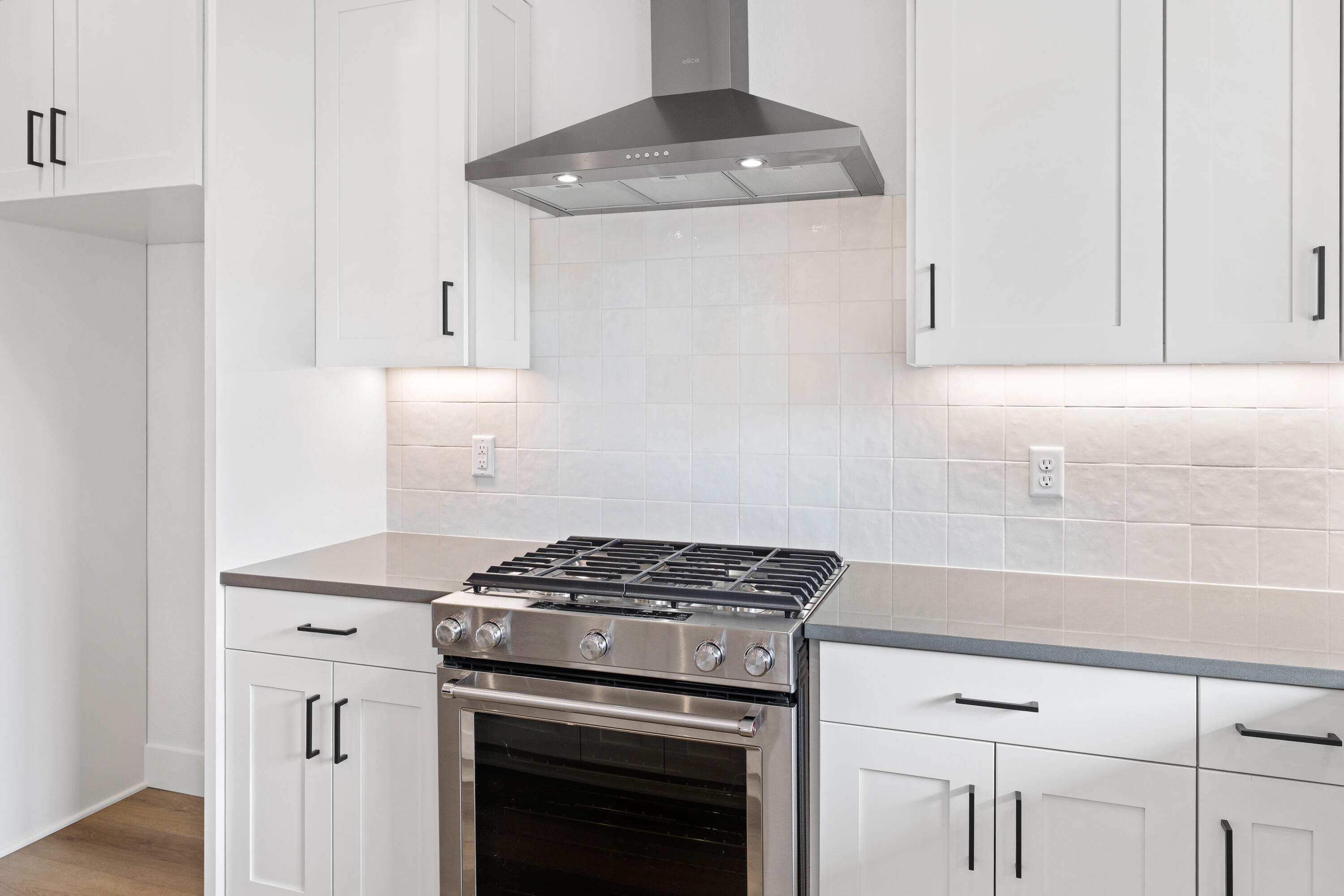2761 NE Rainier Drive, Lot 32