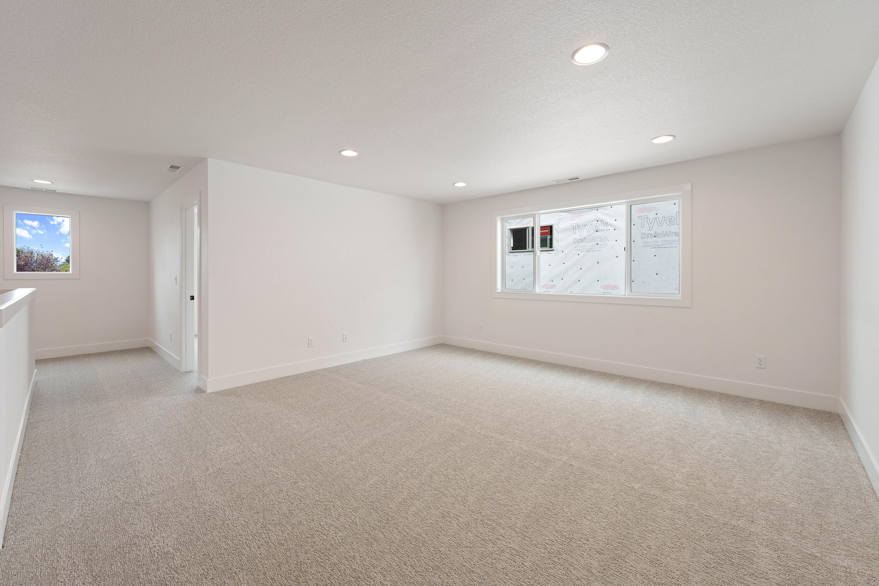 2761 NE Rainier Drive, Lot 32
