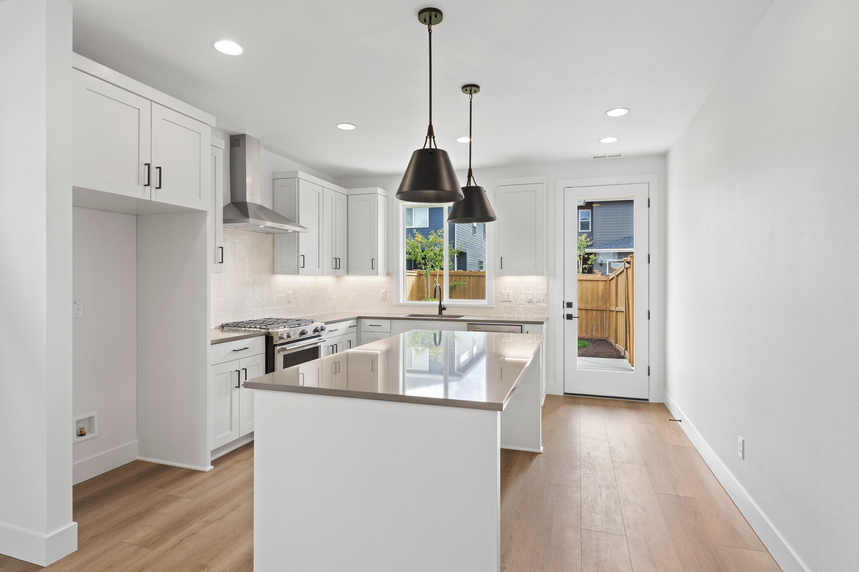 2761 NE Rainier Drive, Lot 32