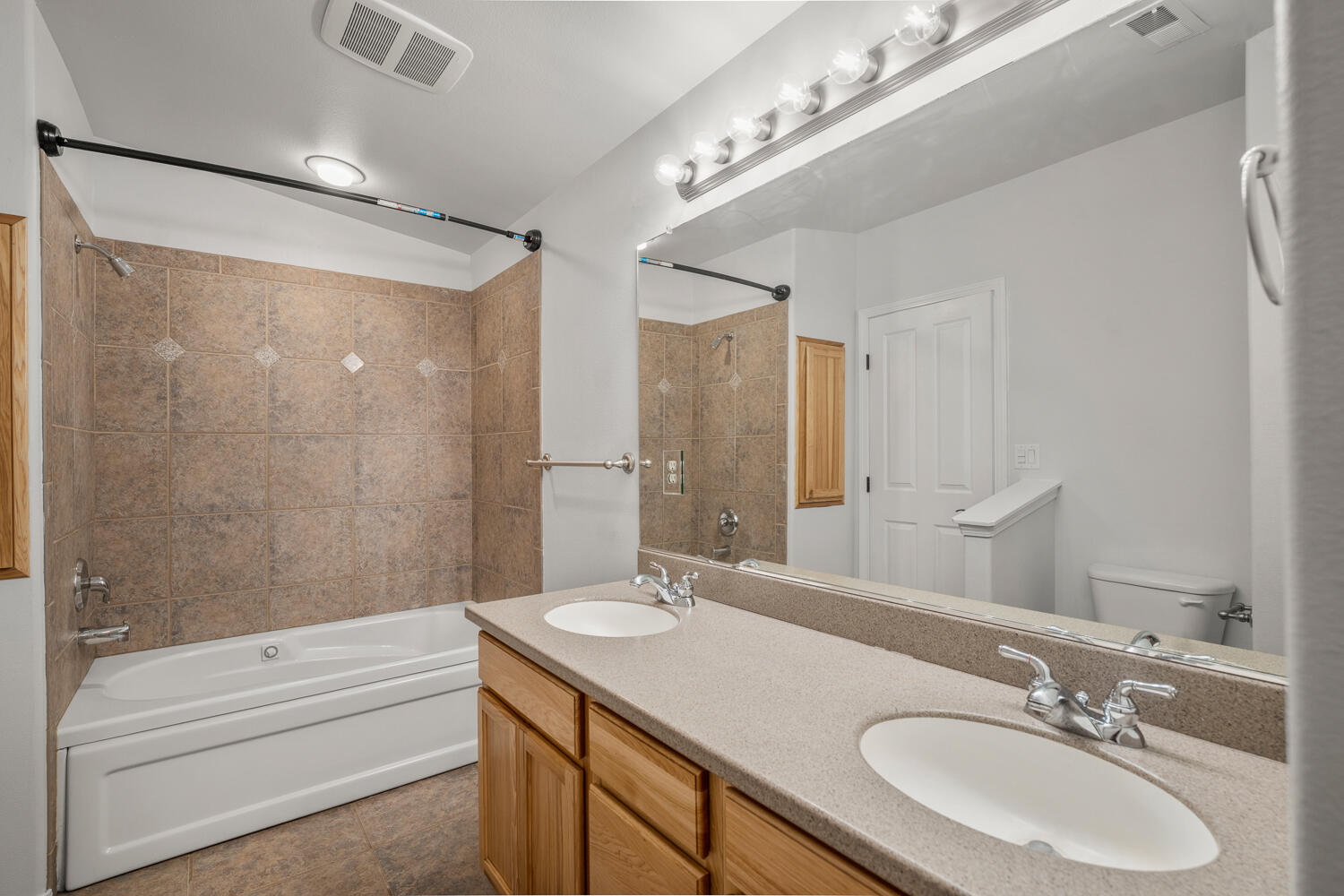 438 NW 19th Street, UNIT 62