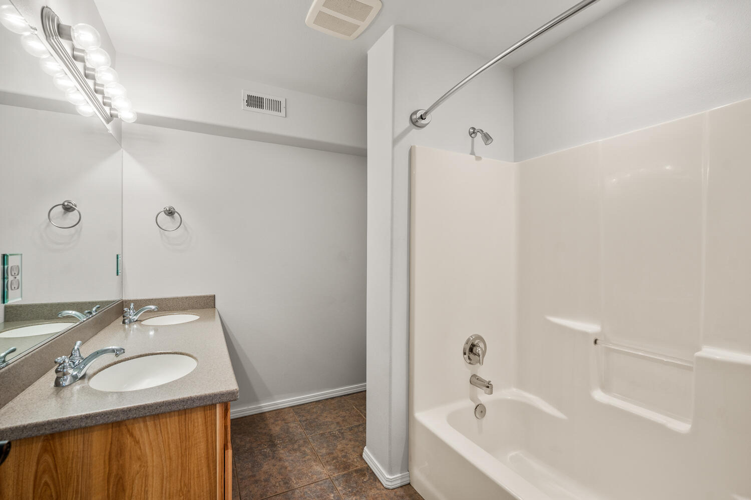 438 NW 19th Street, UNIT 62