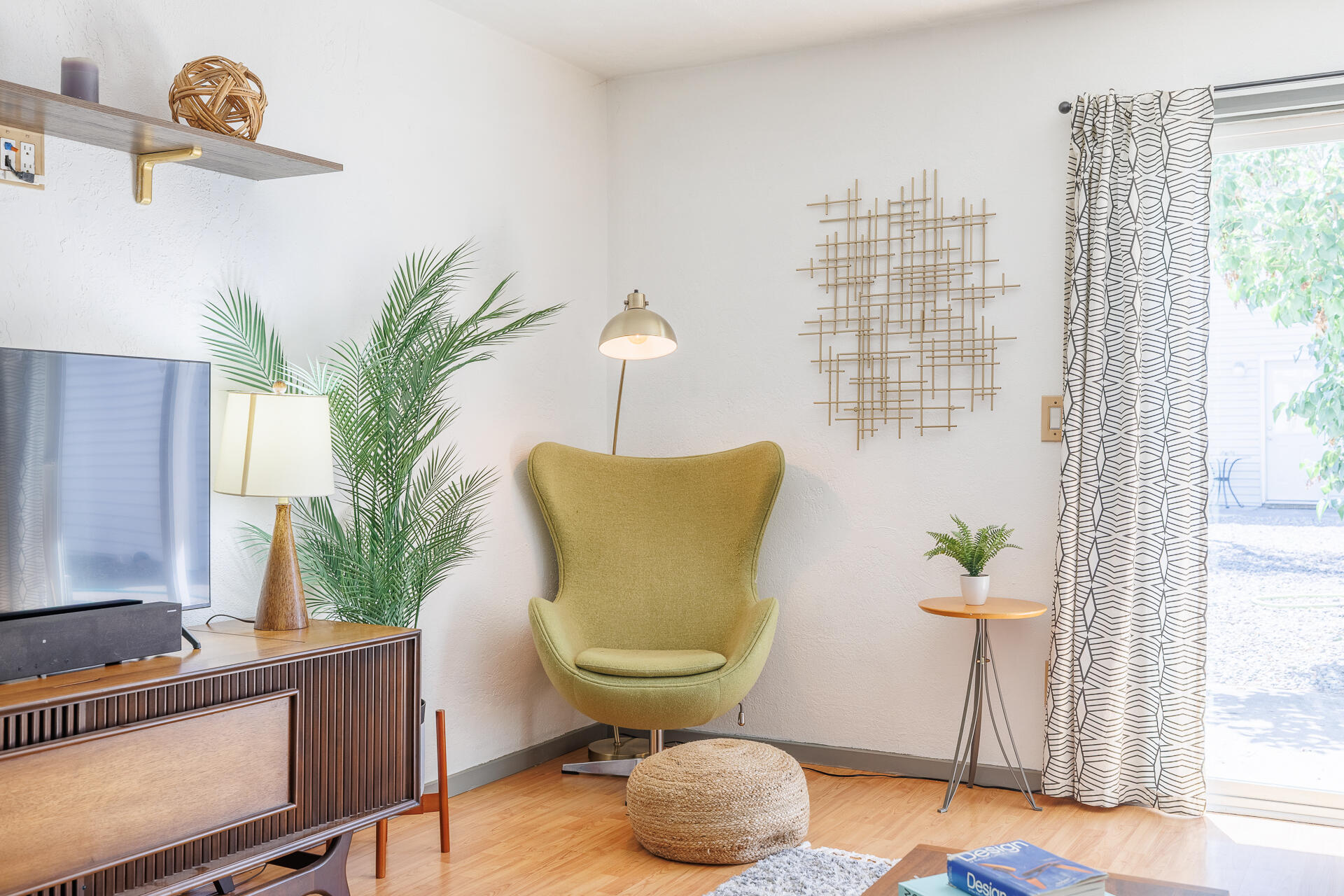 1630 SE Tempest Drive, 9