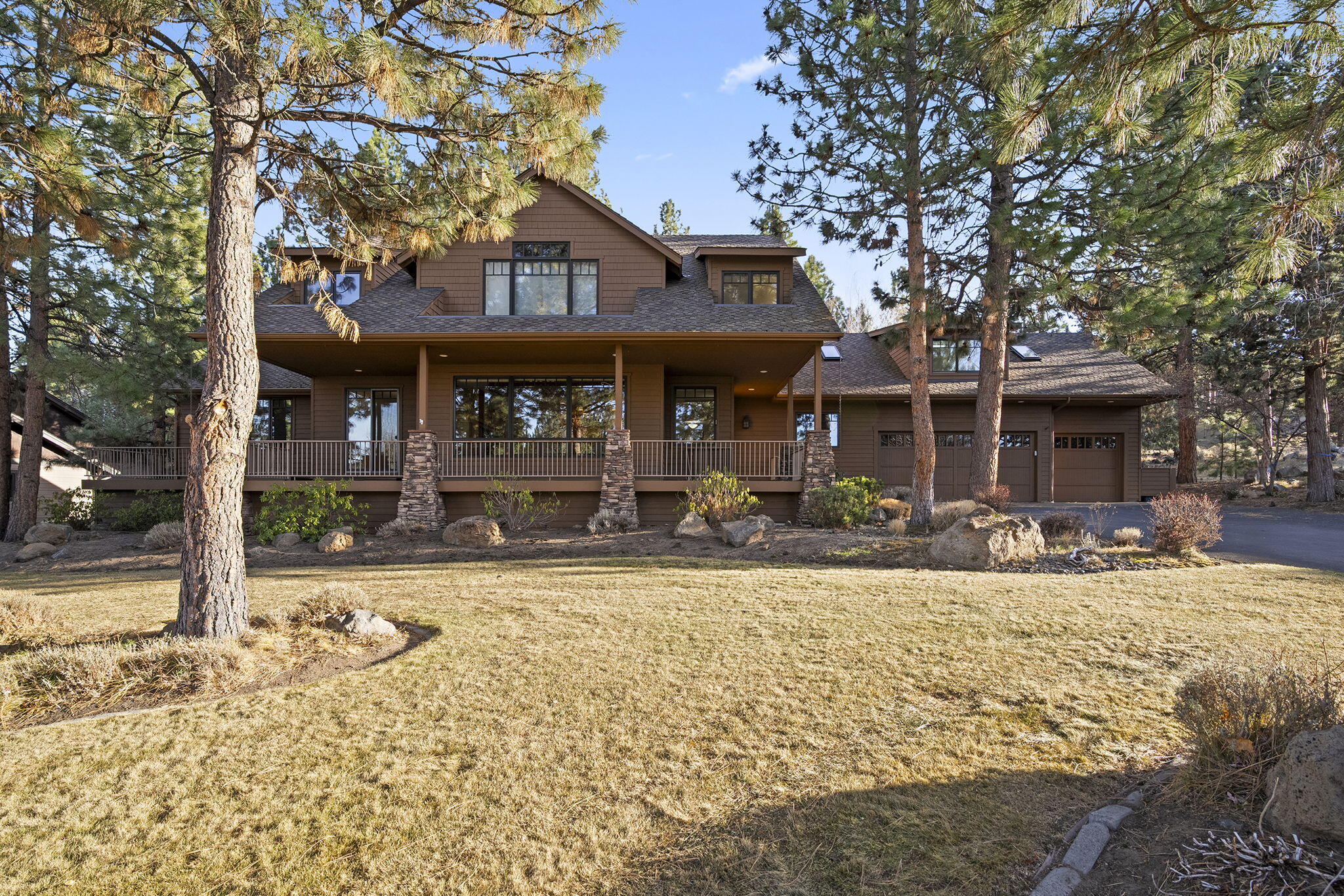 3338 NW Windwood Way