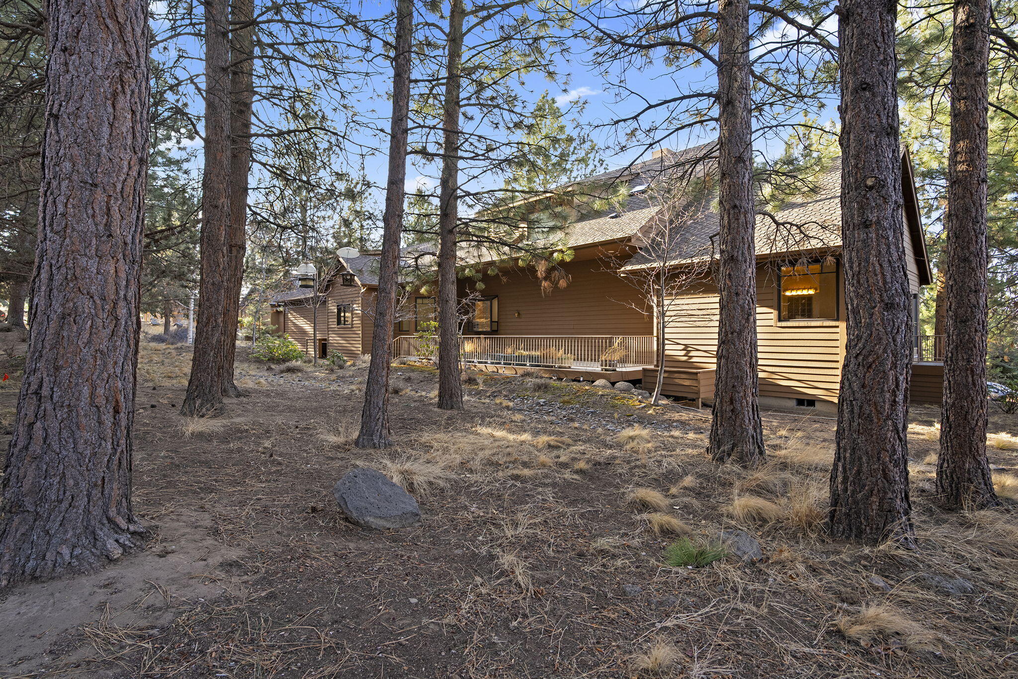3338 NW Windwood Way