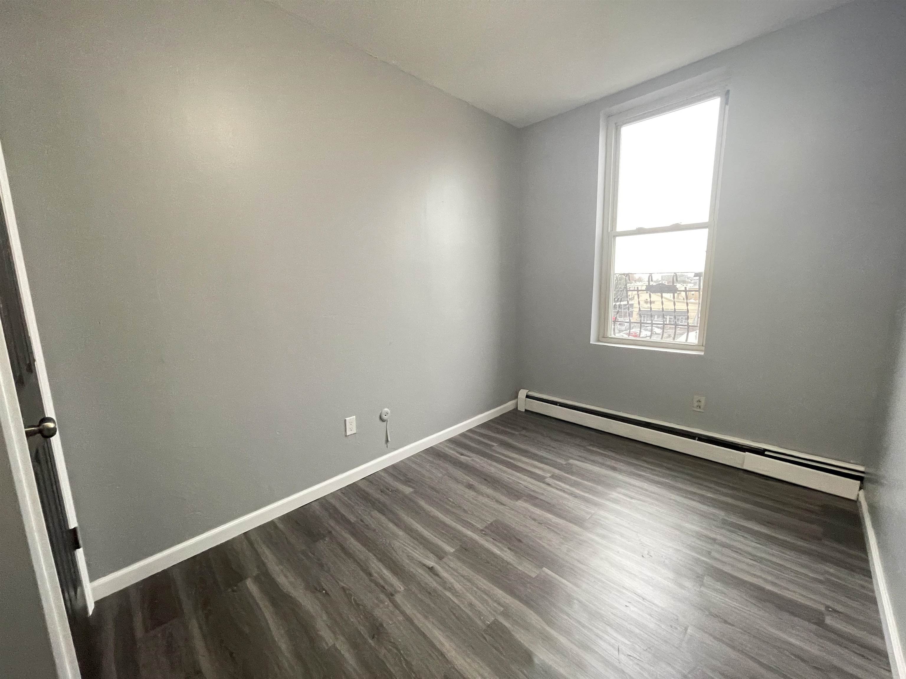 341 CENTRAL AVE Unit: 3A