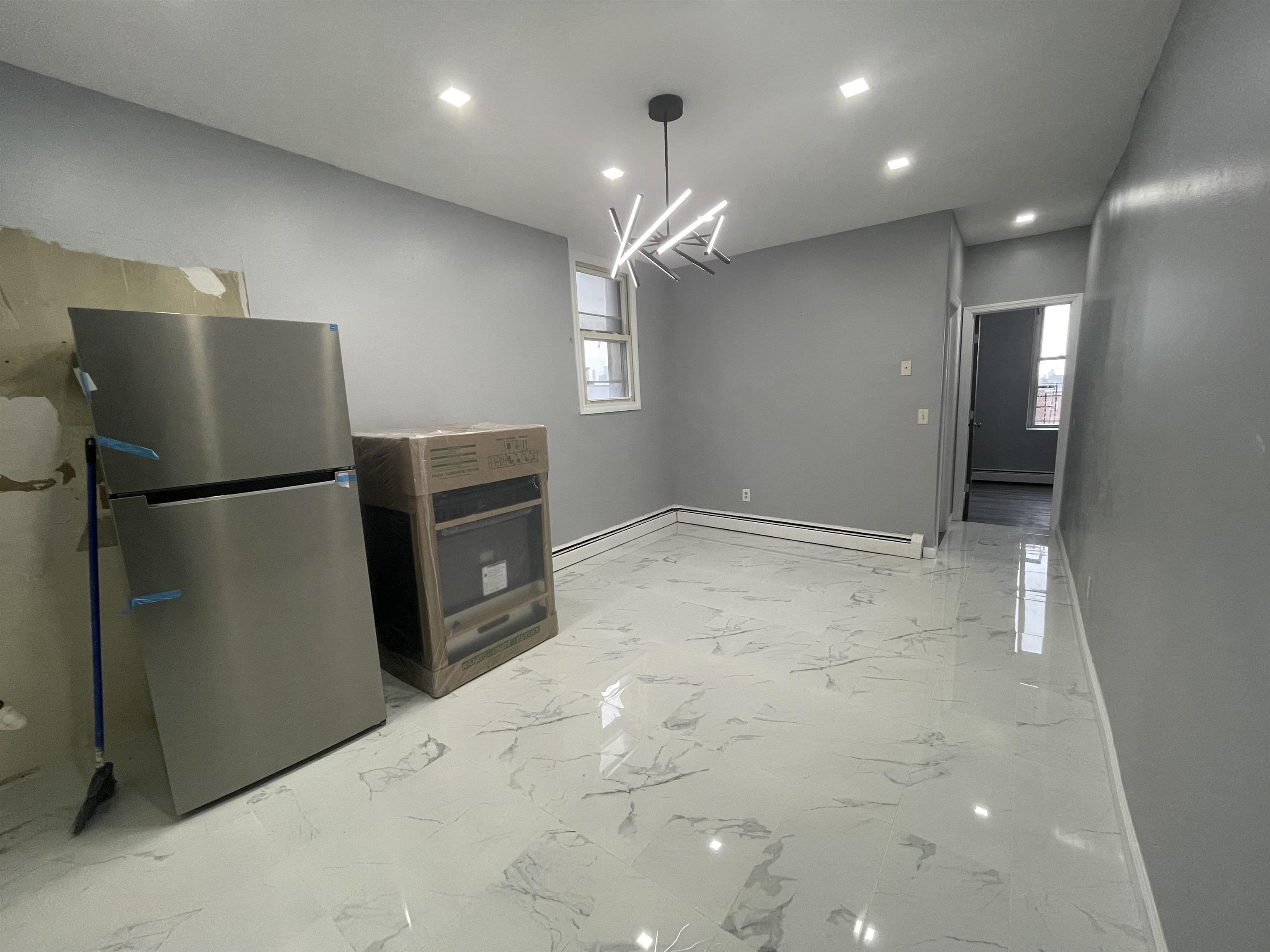 341 CENTRAL AVE Unit: 2A
