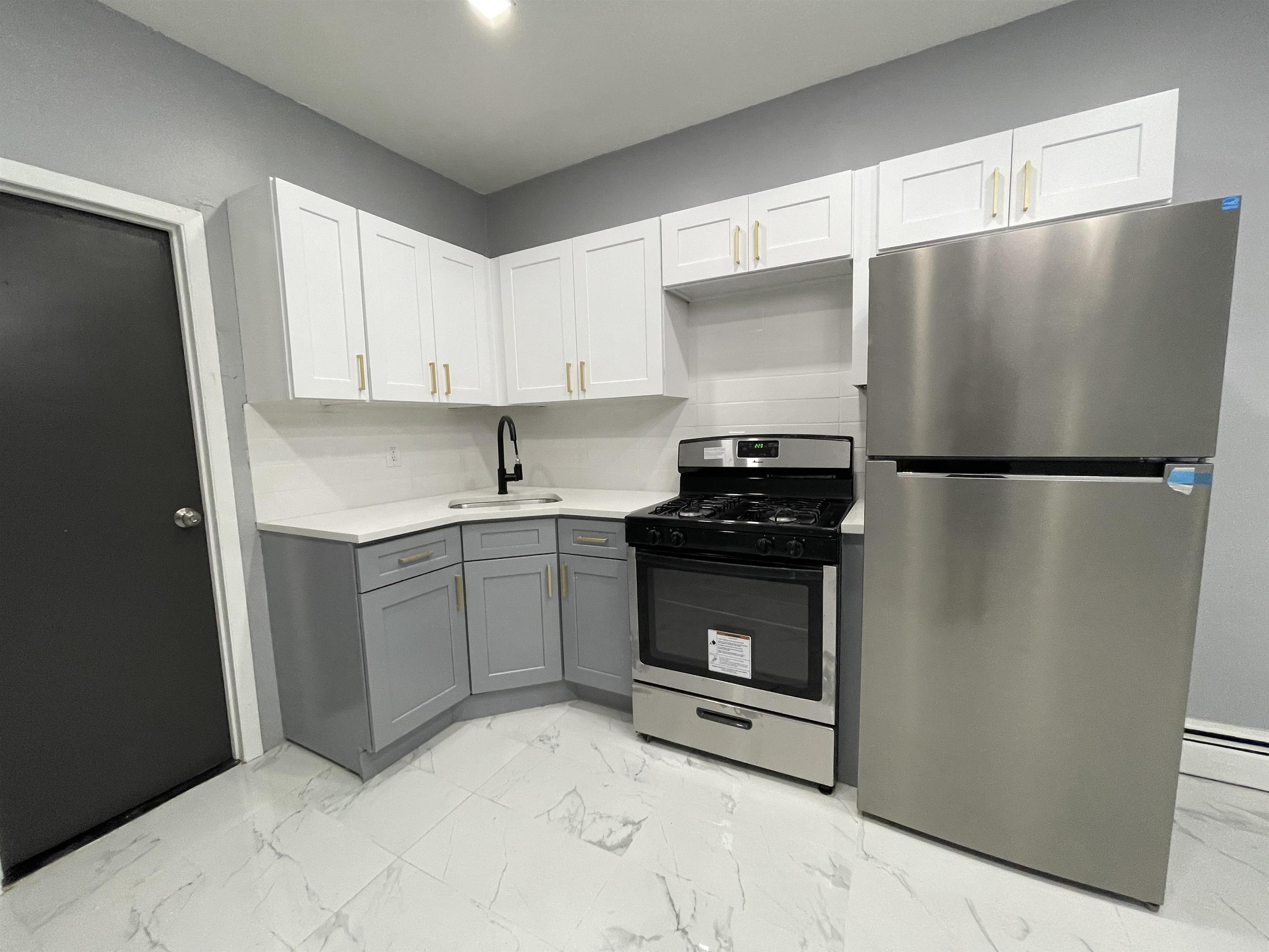 341 CENTRAL AVE Unit: 2A