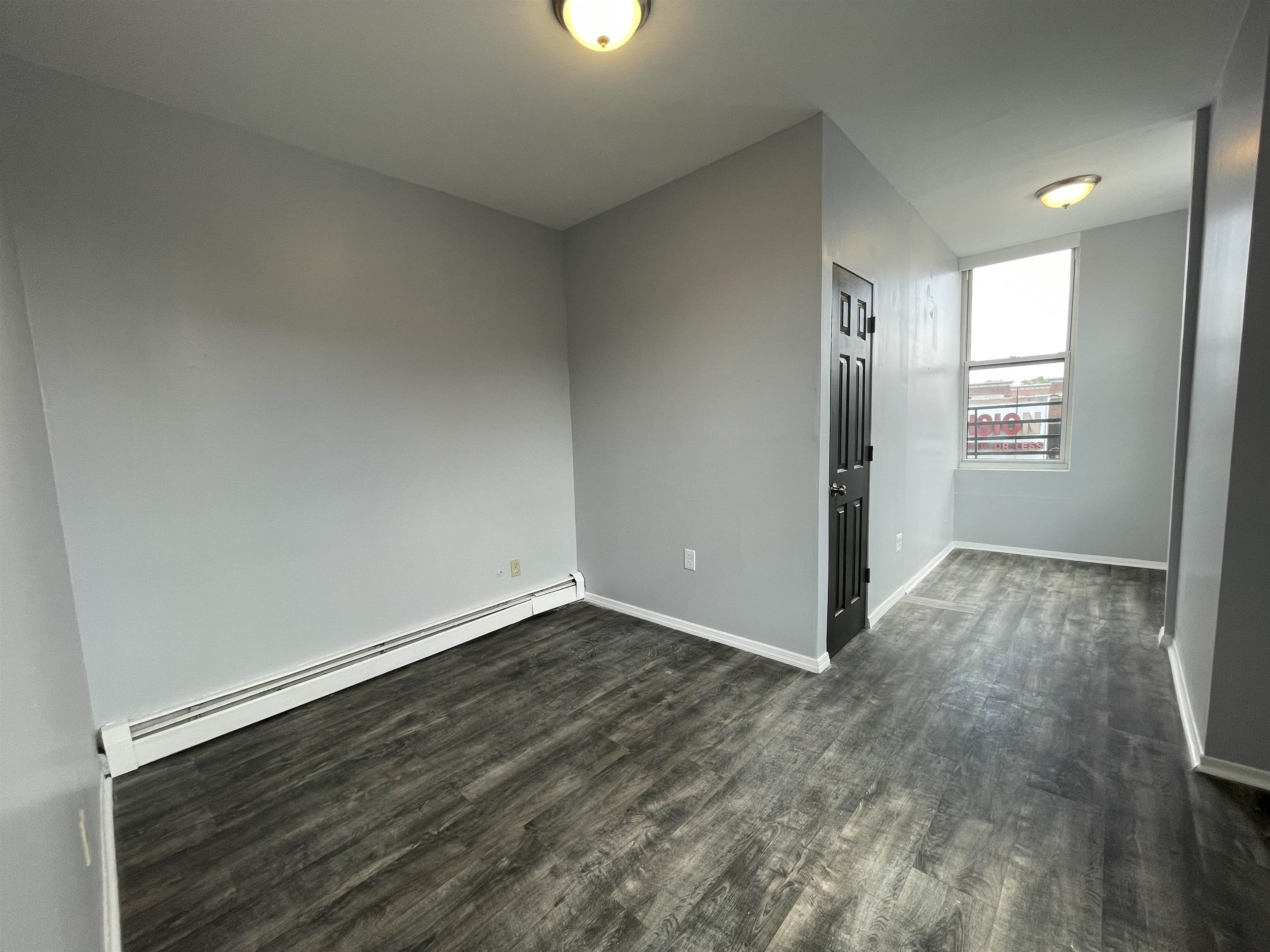 341 CENTRAL AVE Unit: 1B