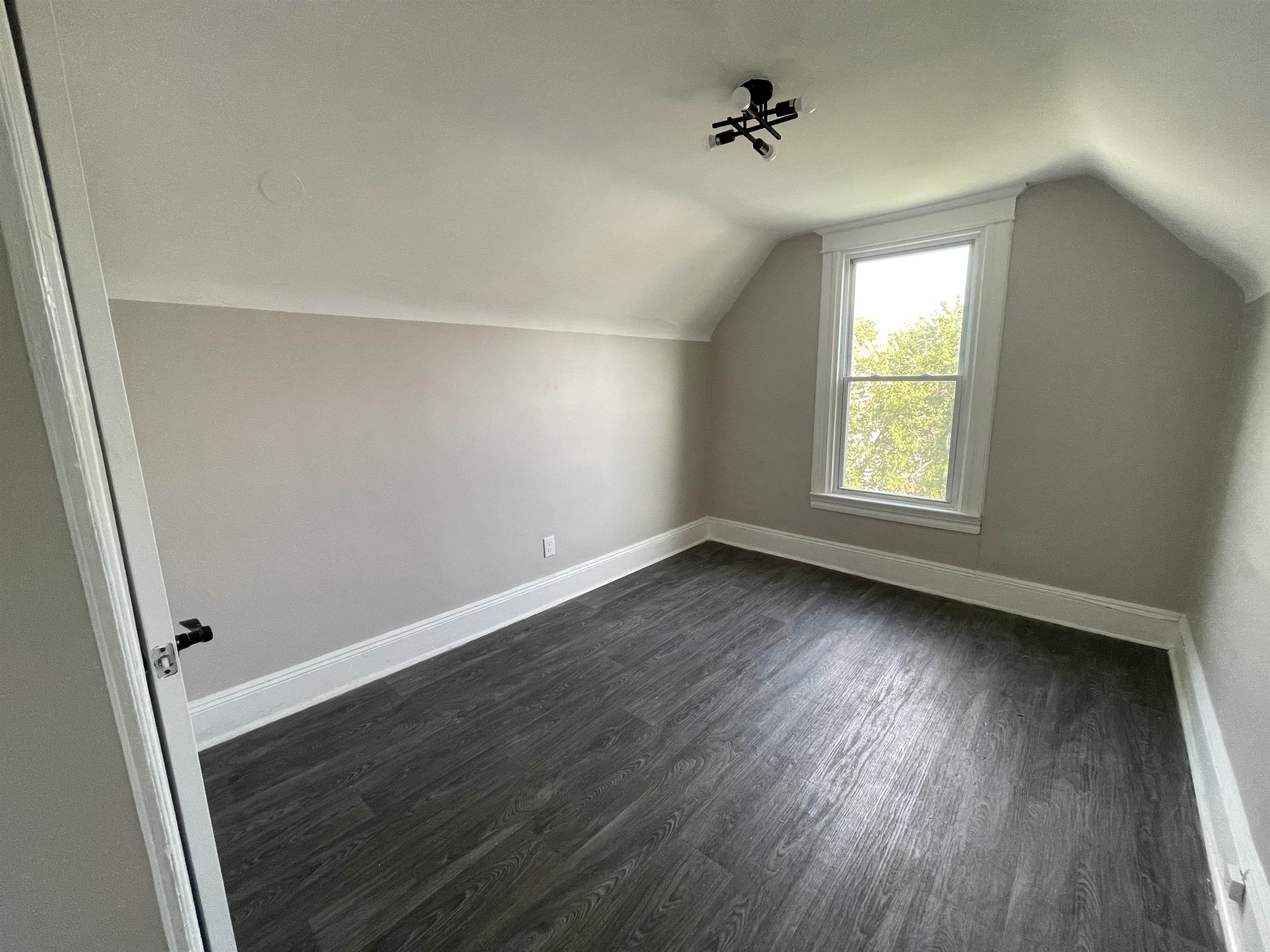 164 GARFIELD AVE