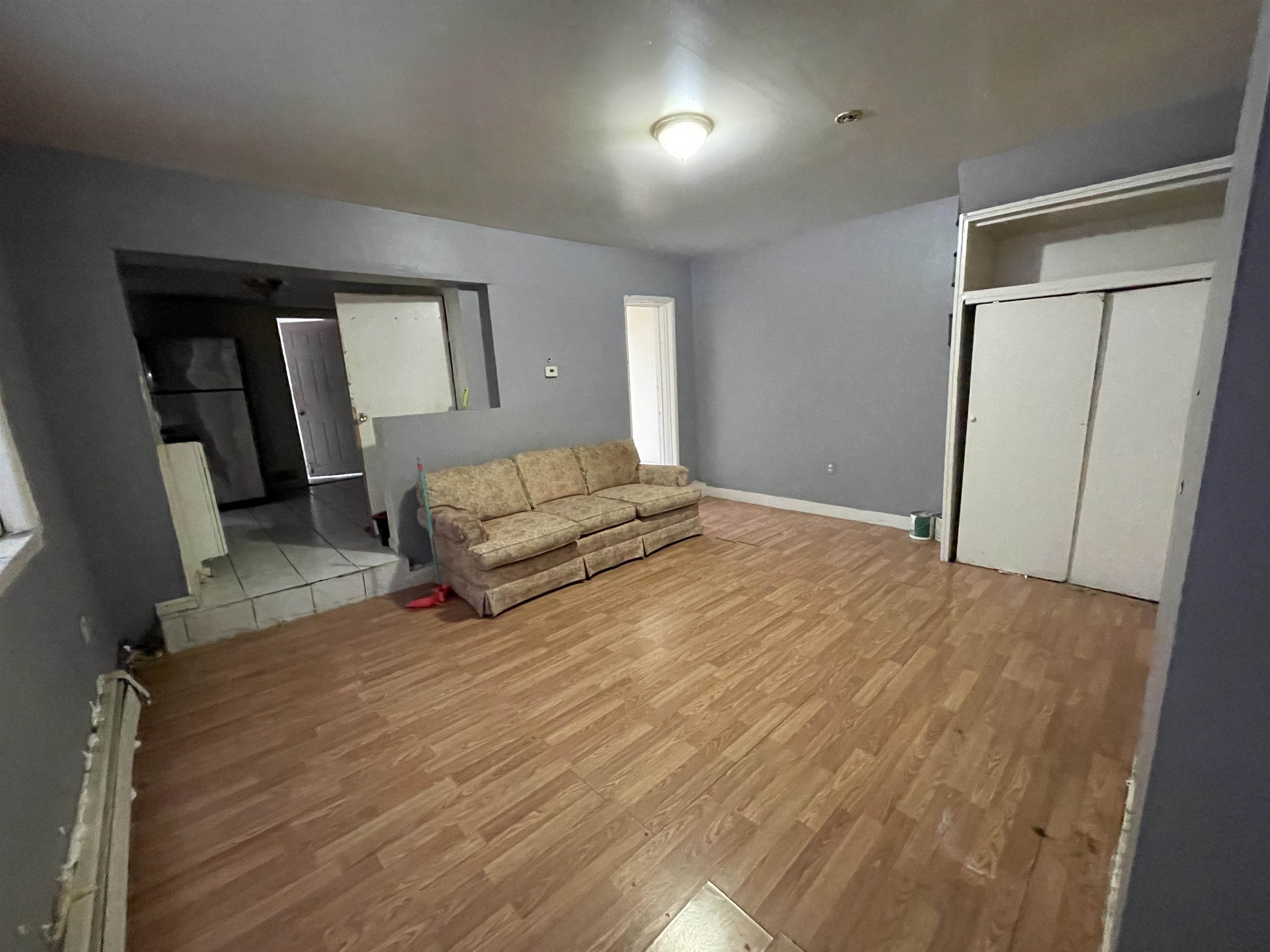 434 MALLORY AVE