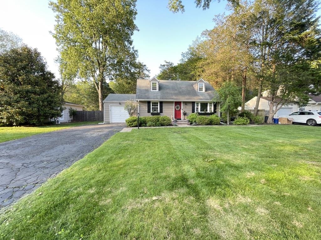 353 ACACIA RD
