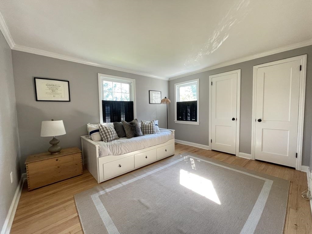 353 ACACIA RD