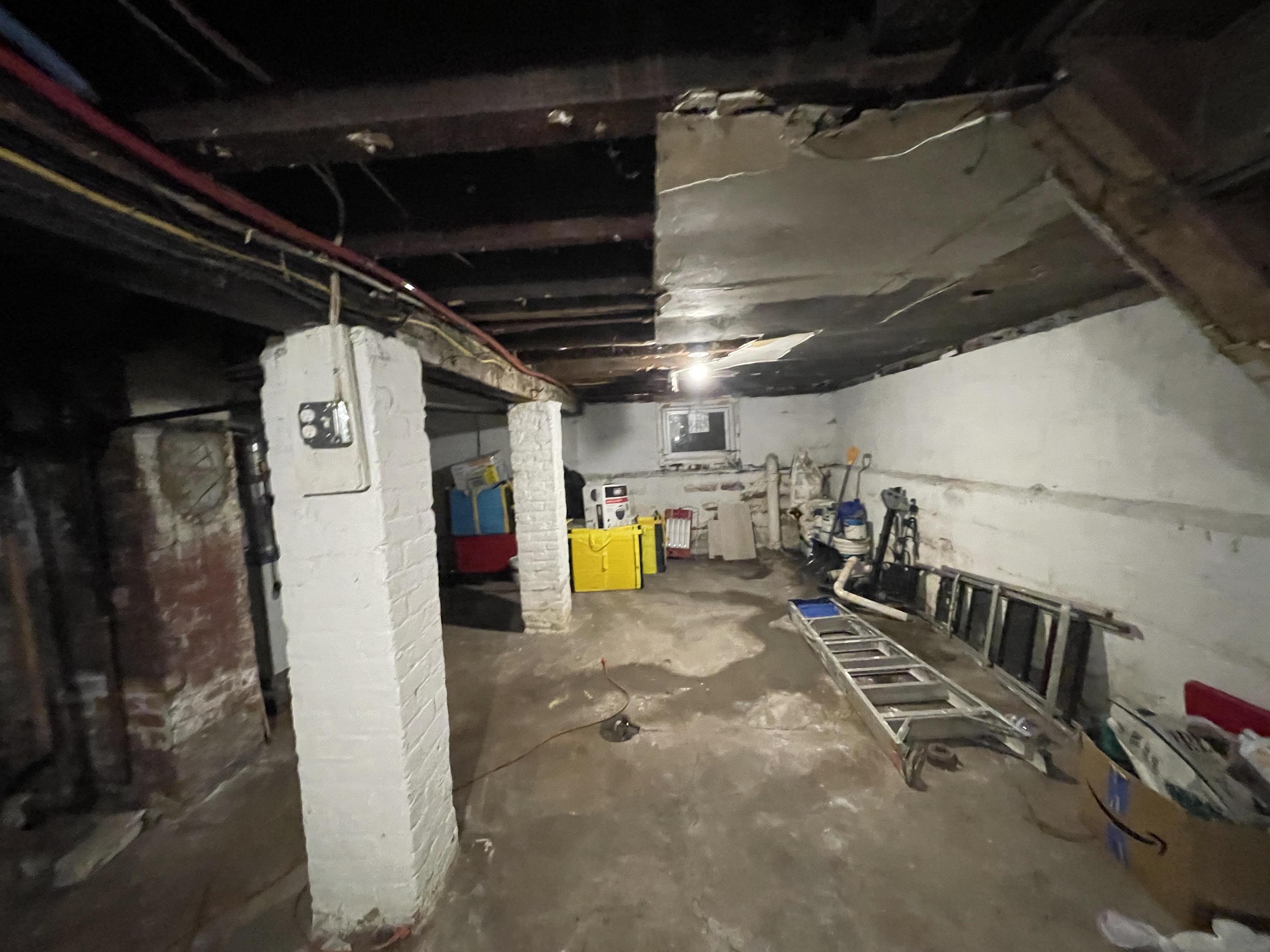33 CLERK ST