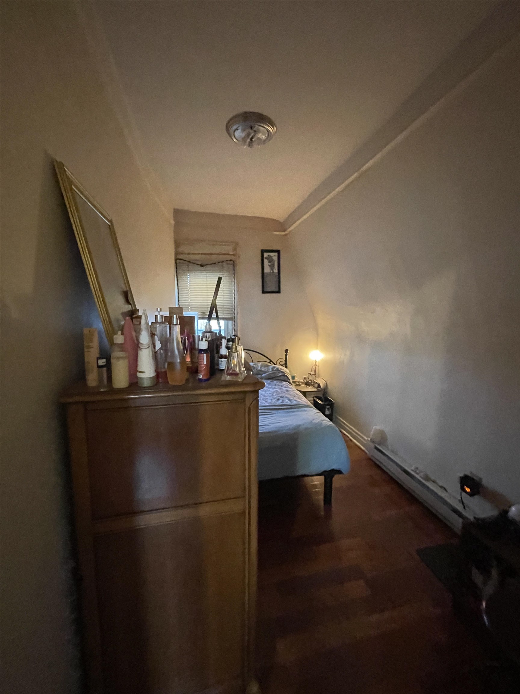 33 CLERK ST
