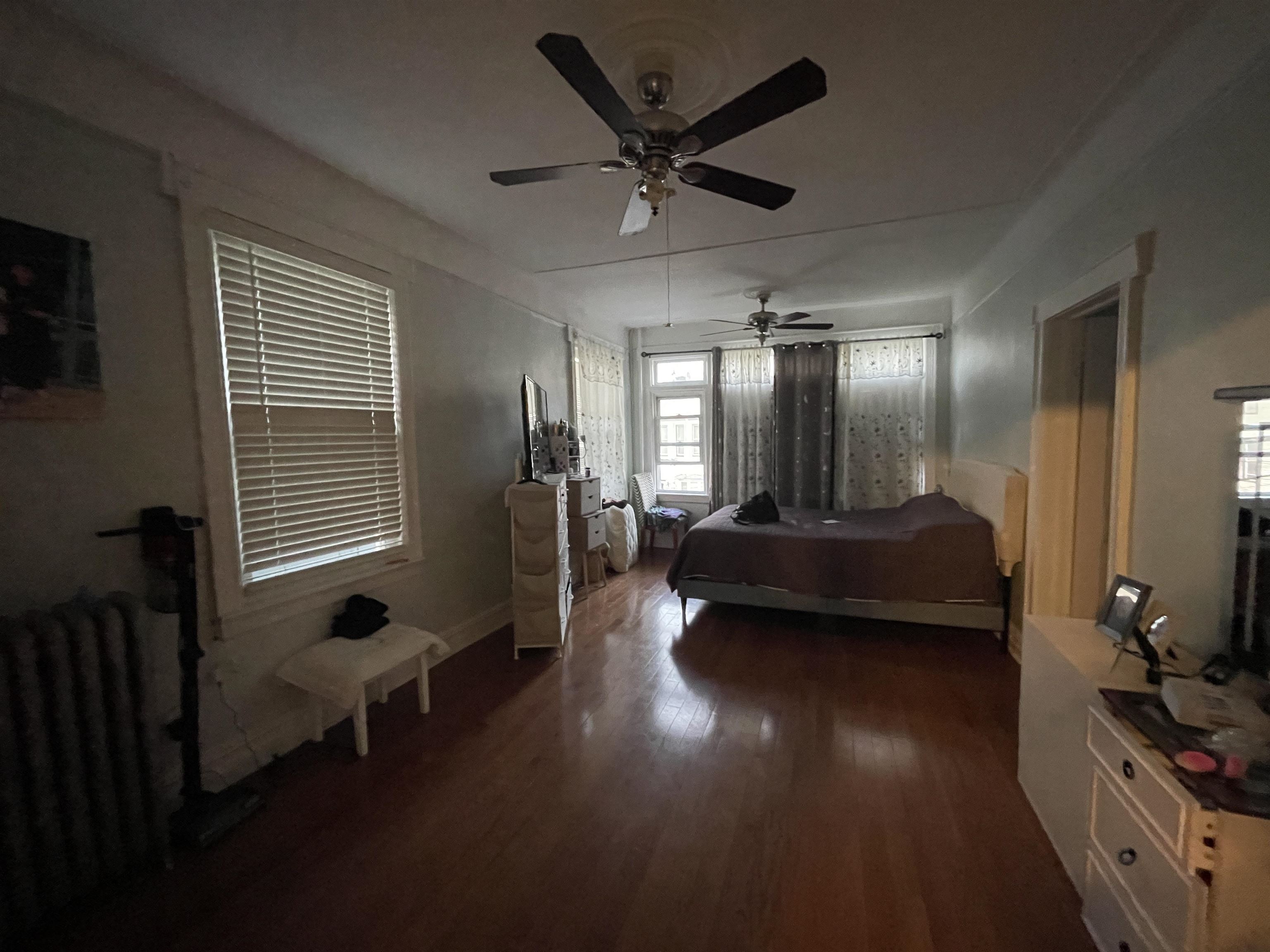 33 CLERK ST