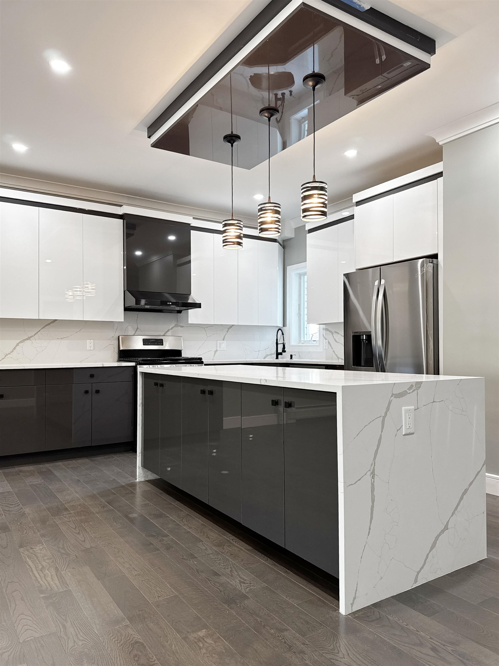 29 CARLTON AVE Unit: 2