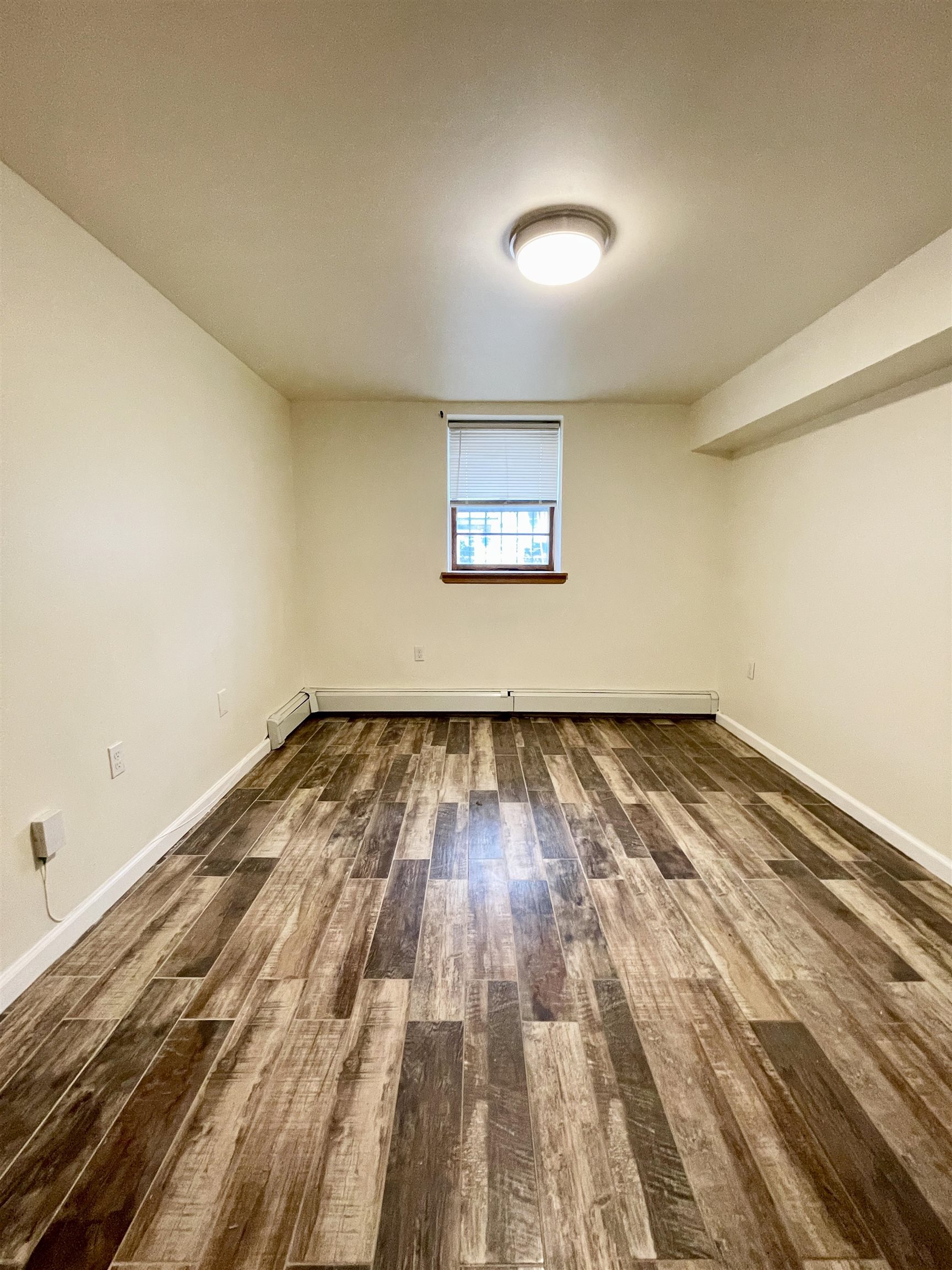 230 WEBSTER AVE Unit: 1
