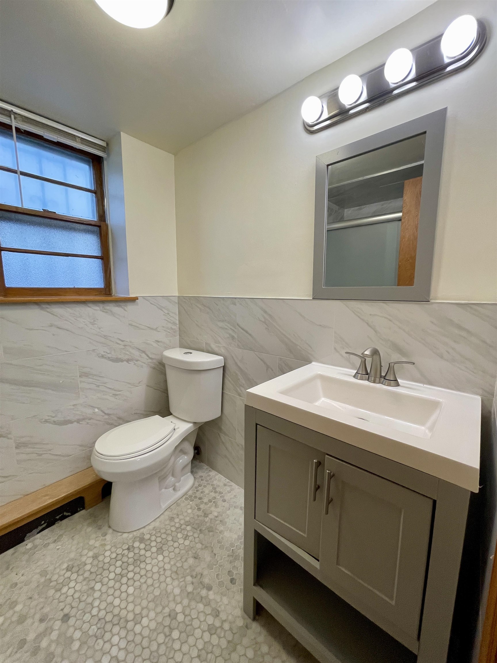 230 WEBSTER AVE Unit: 1