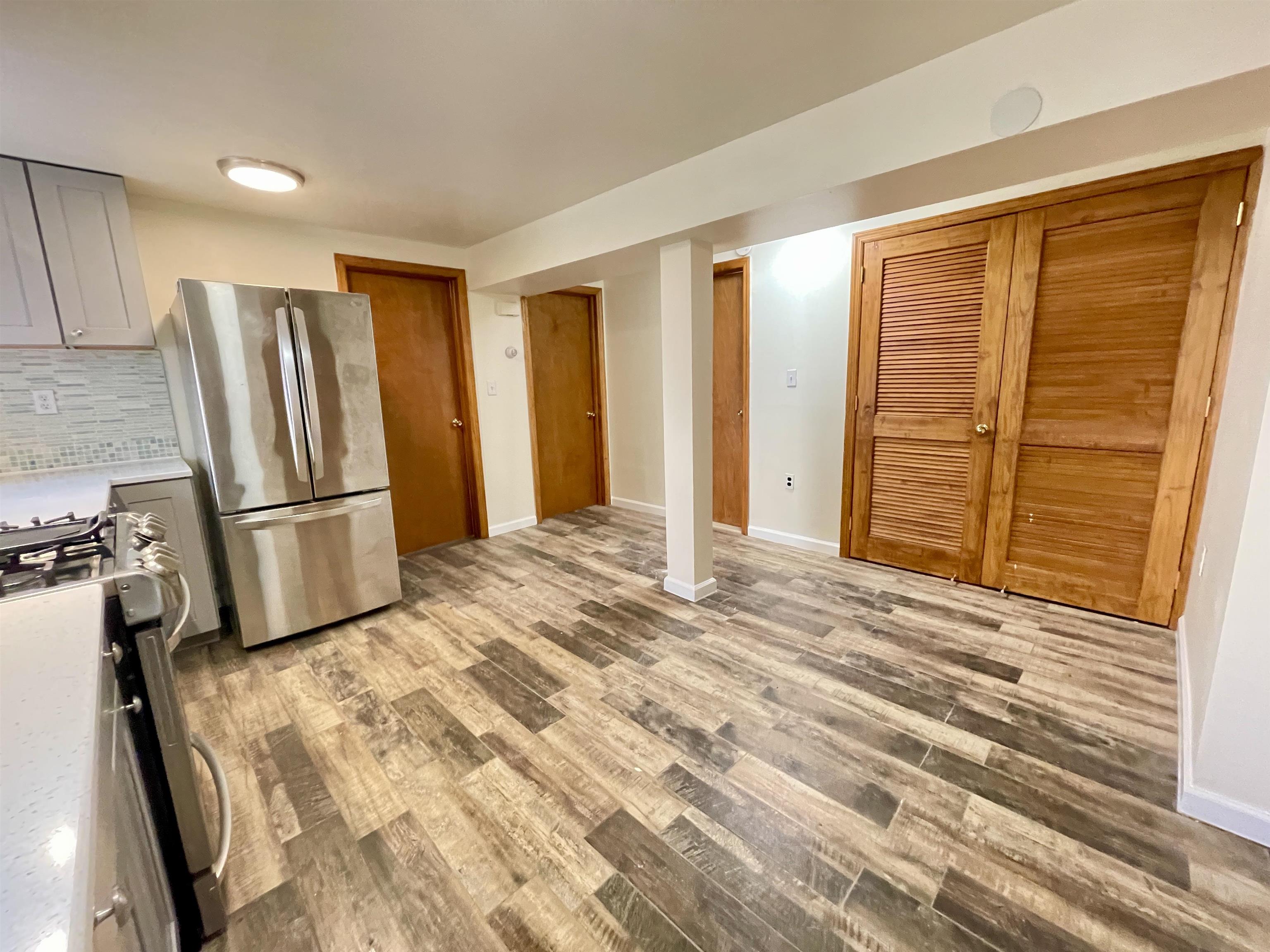 230 WEBSTER AVE Unit: 1