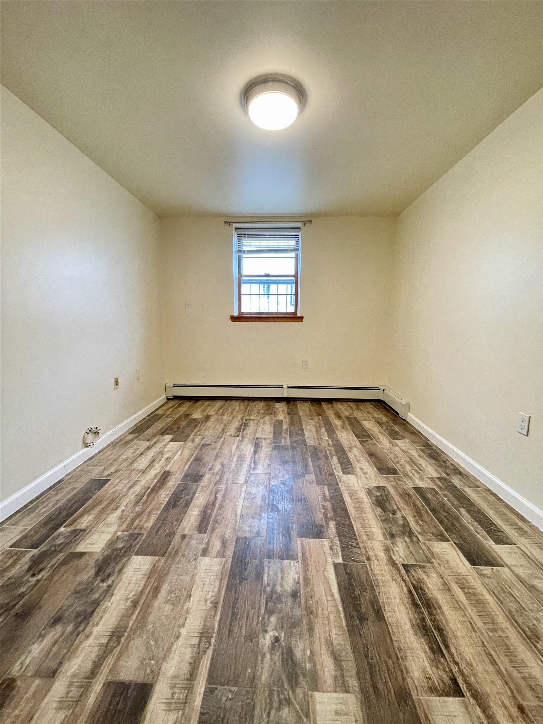 230 WEBSTER AVE Unit: 1