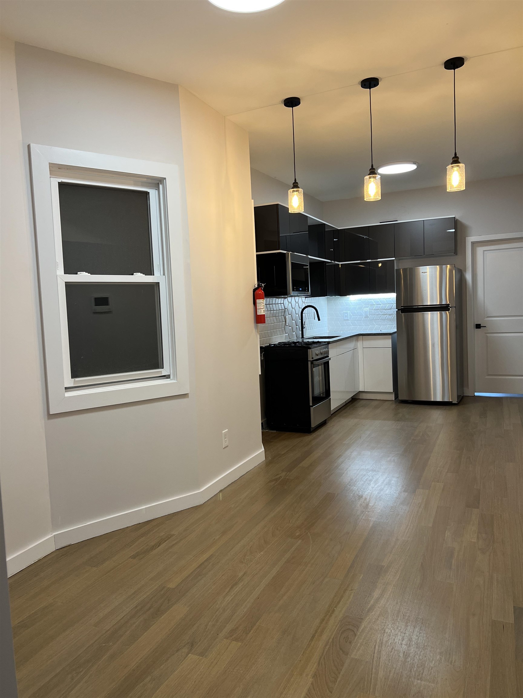 107 MAGAZINE ST Unit: 2R
