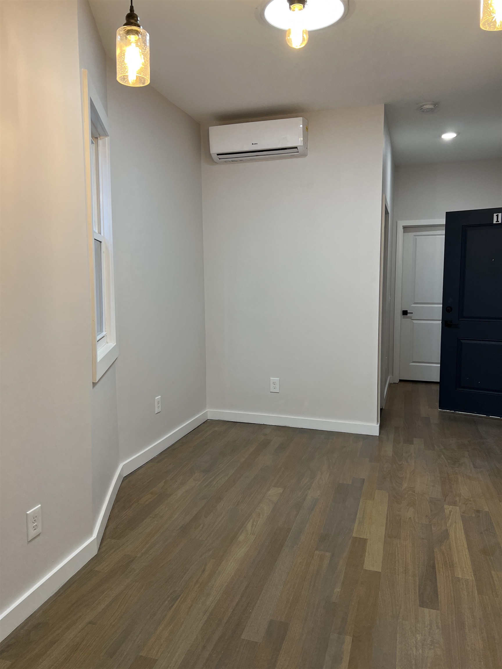 107 MAGAZINE ST Unit: 2R