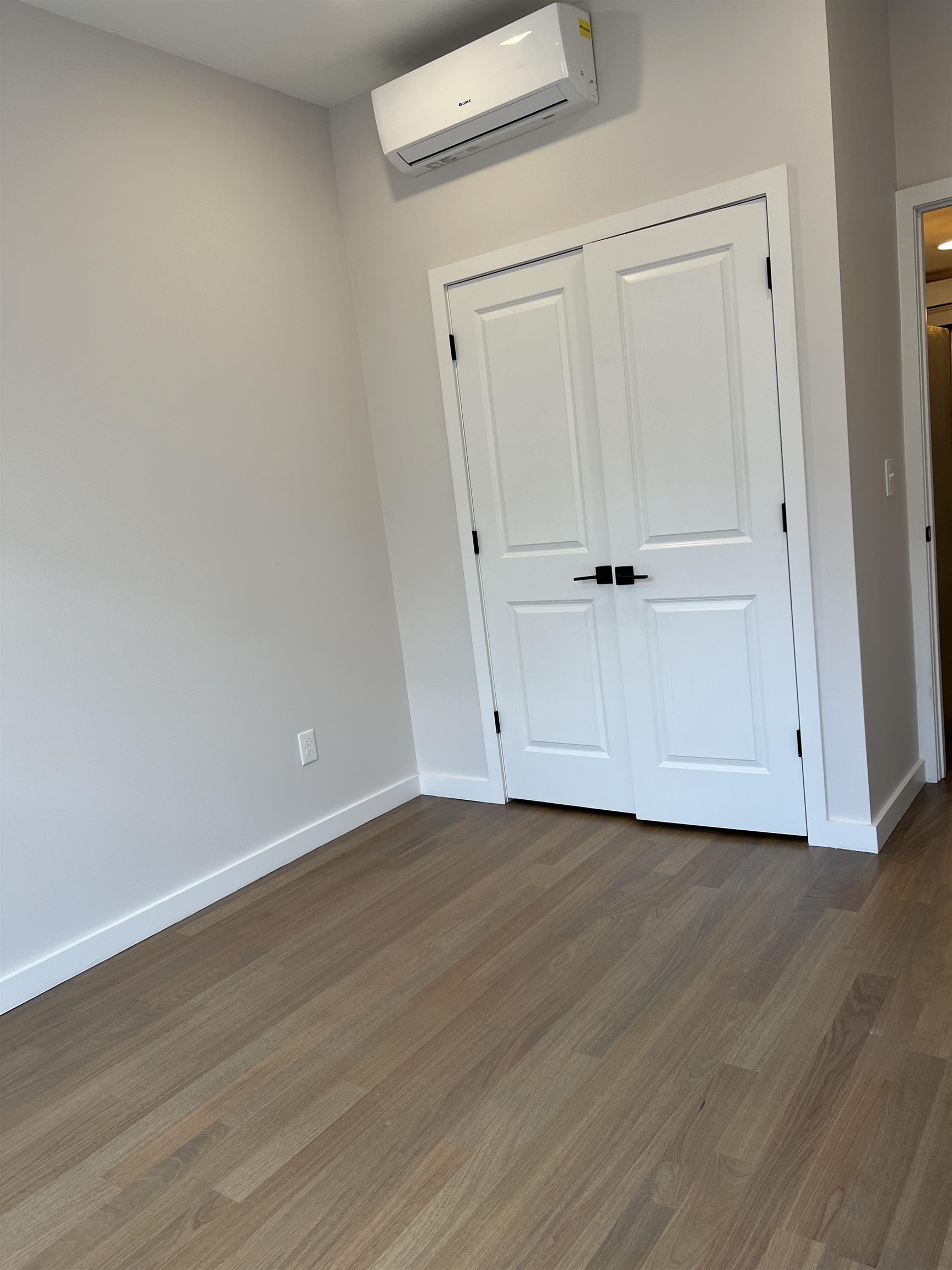 107 MAGAZINE ST Unit: 2R