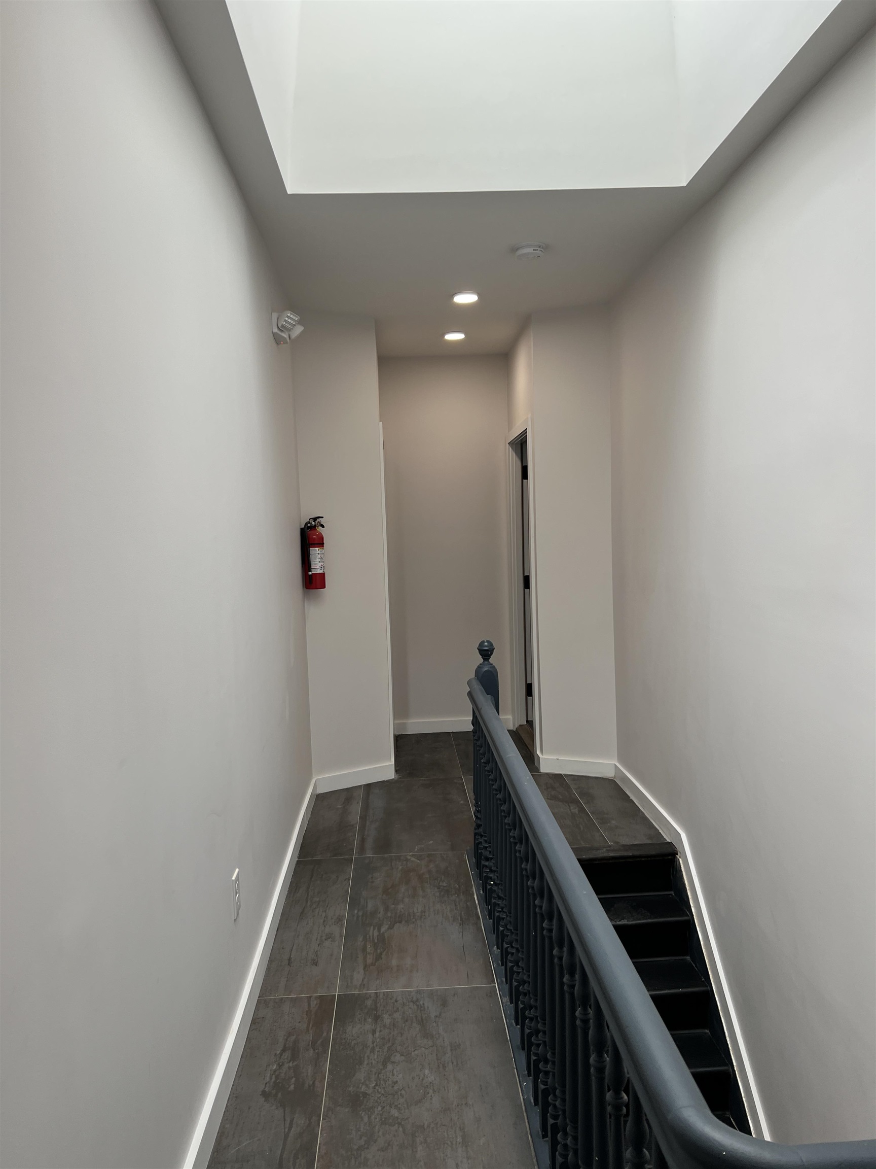 107 MAGAZINE ST Unit: 2R