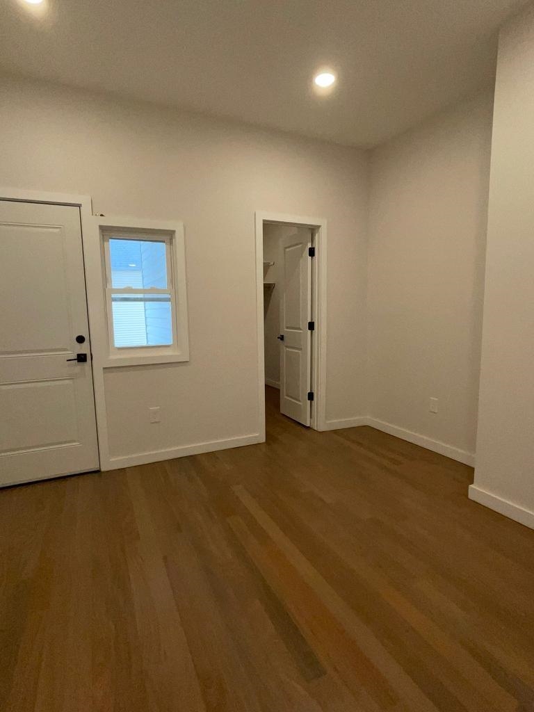 107 MAGAZINE ST Unit: 2R