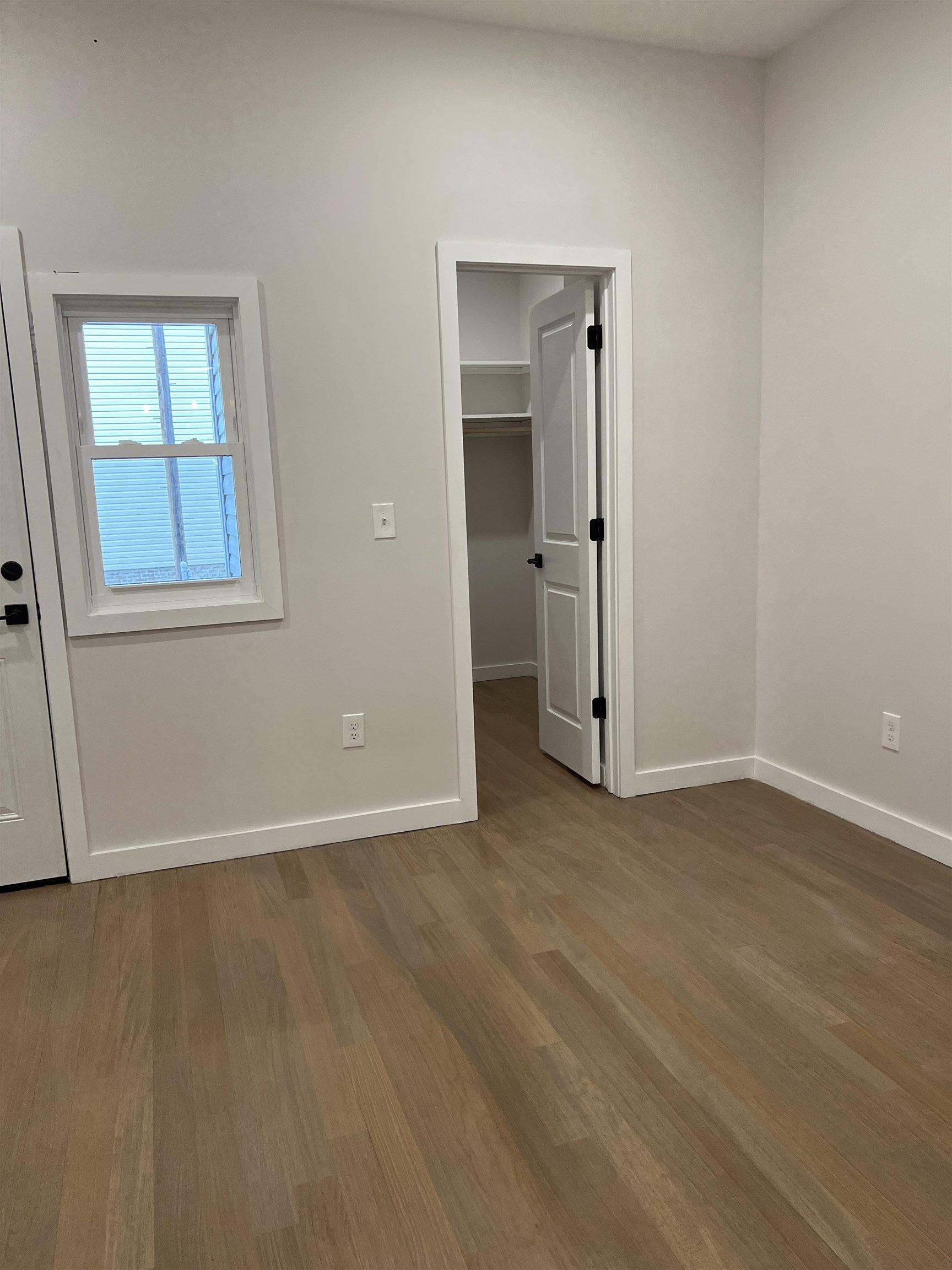 107 MAGAZINE ST Unit: 2R