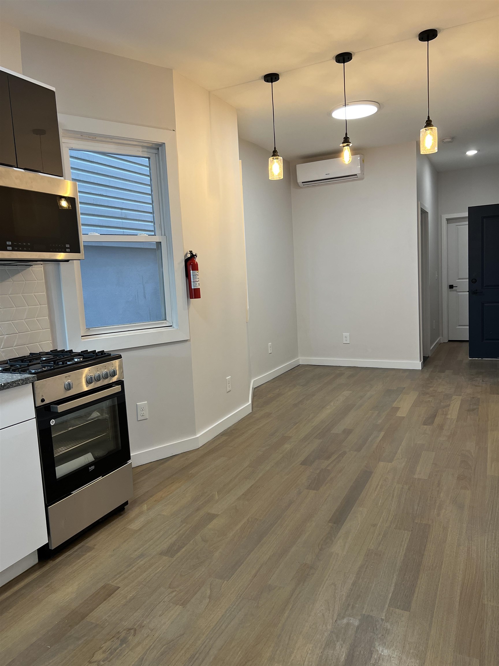 107 MAGAZINE ST Unit: 2R