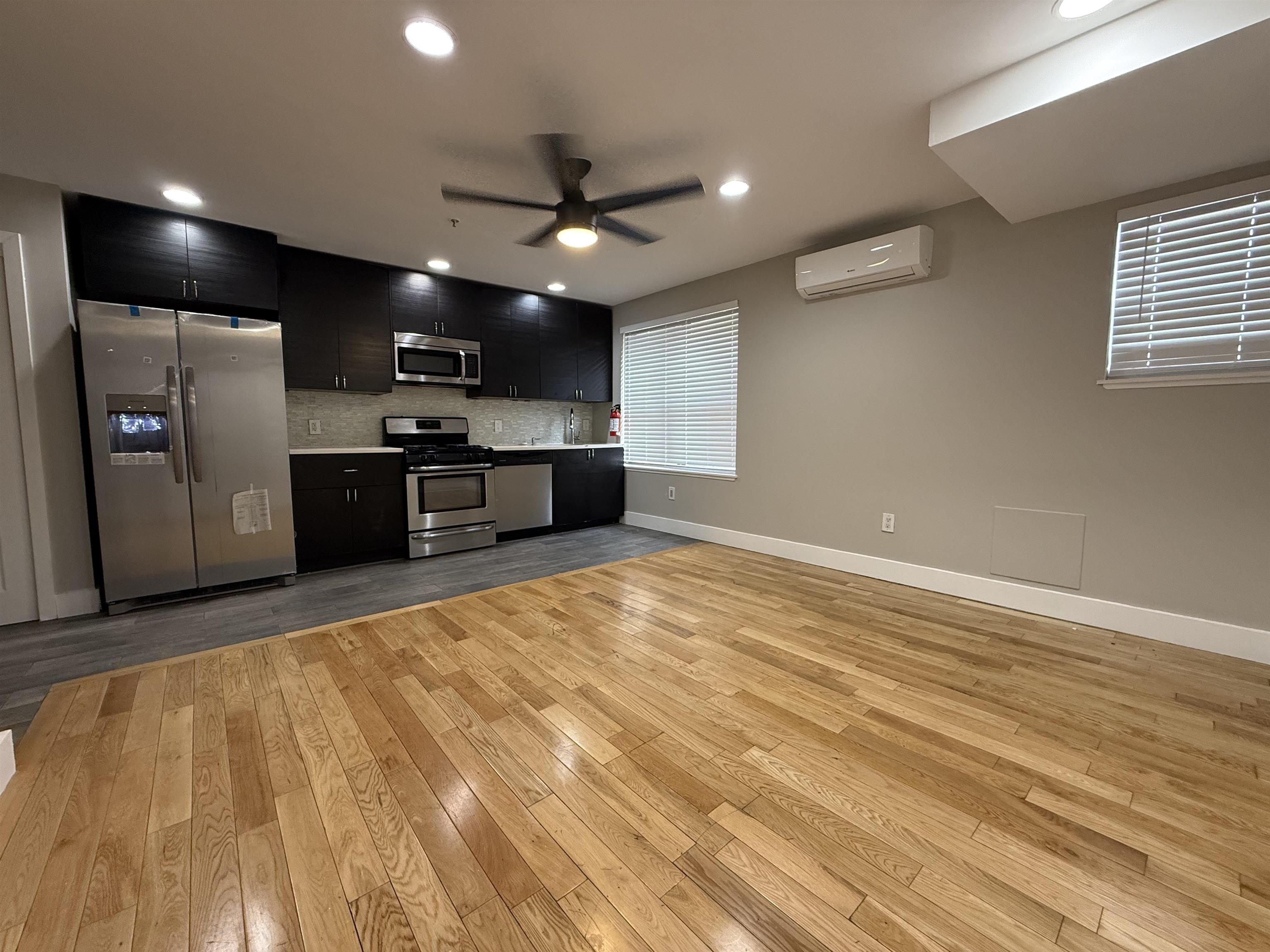 73-75 FERRY ST Unit: 7