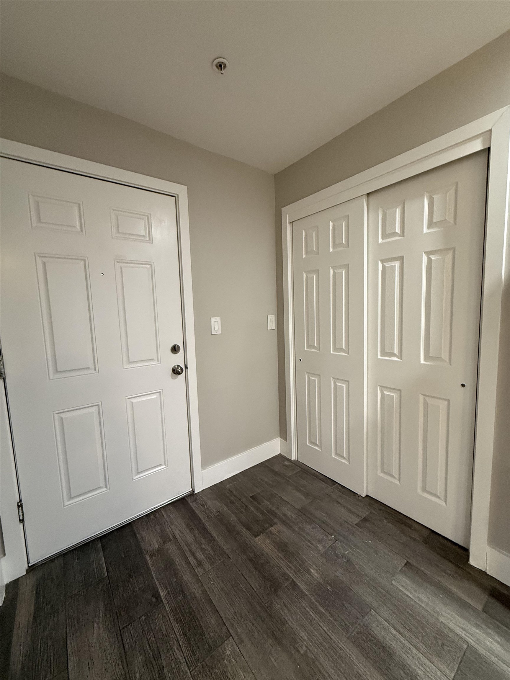 73-75 FERRY ST Unit: 7
