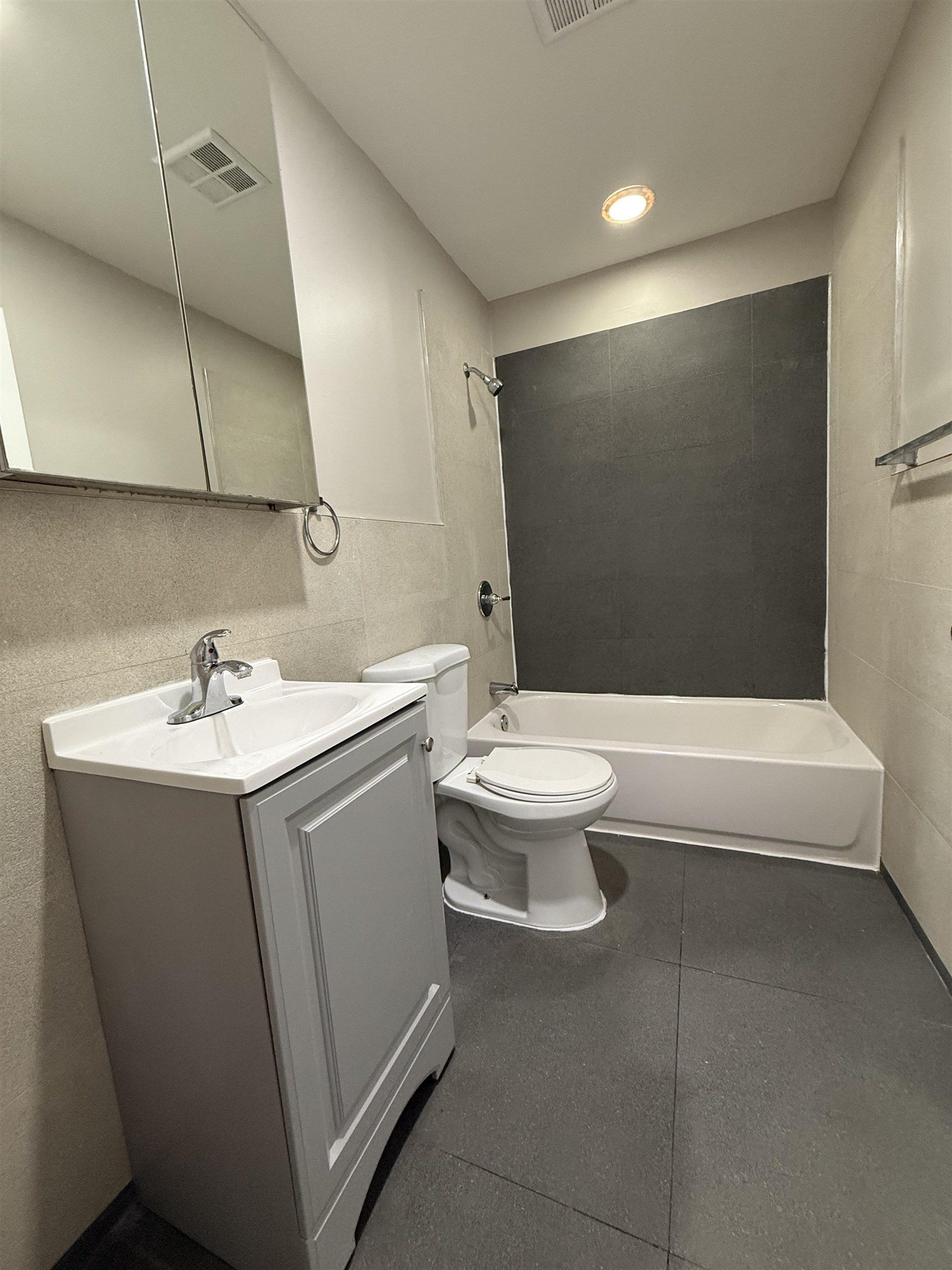 73-75 FERRY ST Unit: 7