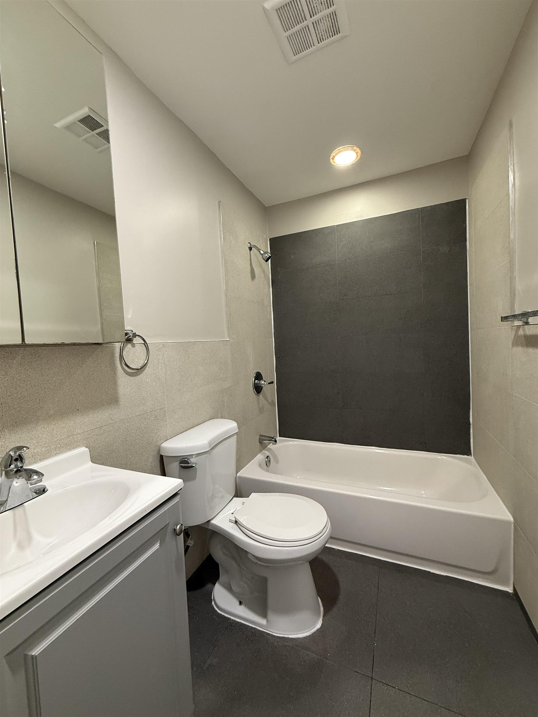 73-75 FERRY ST Unit: 7