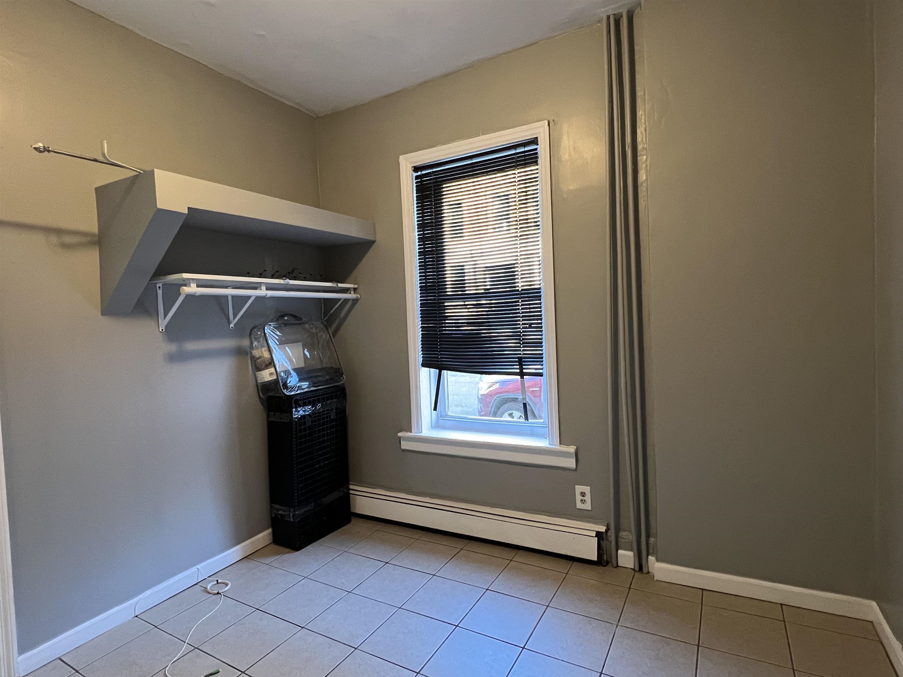 32 BROADWAY Unit: 1