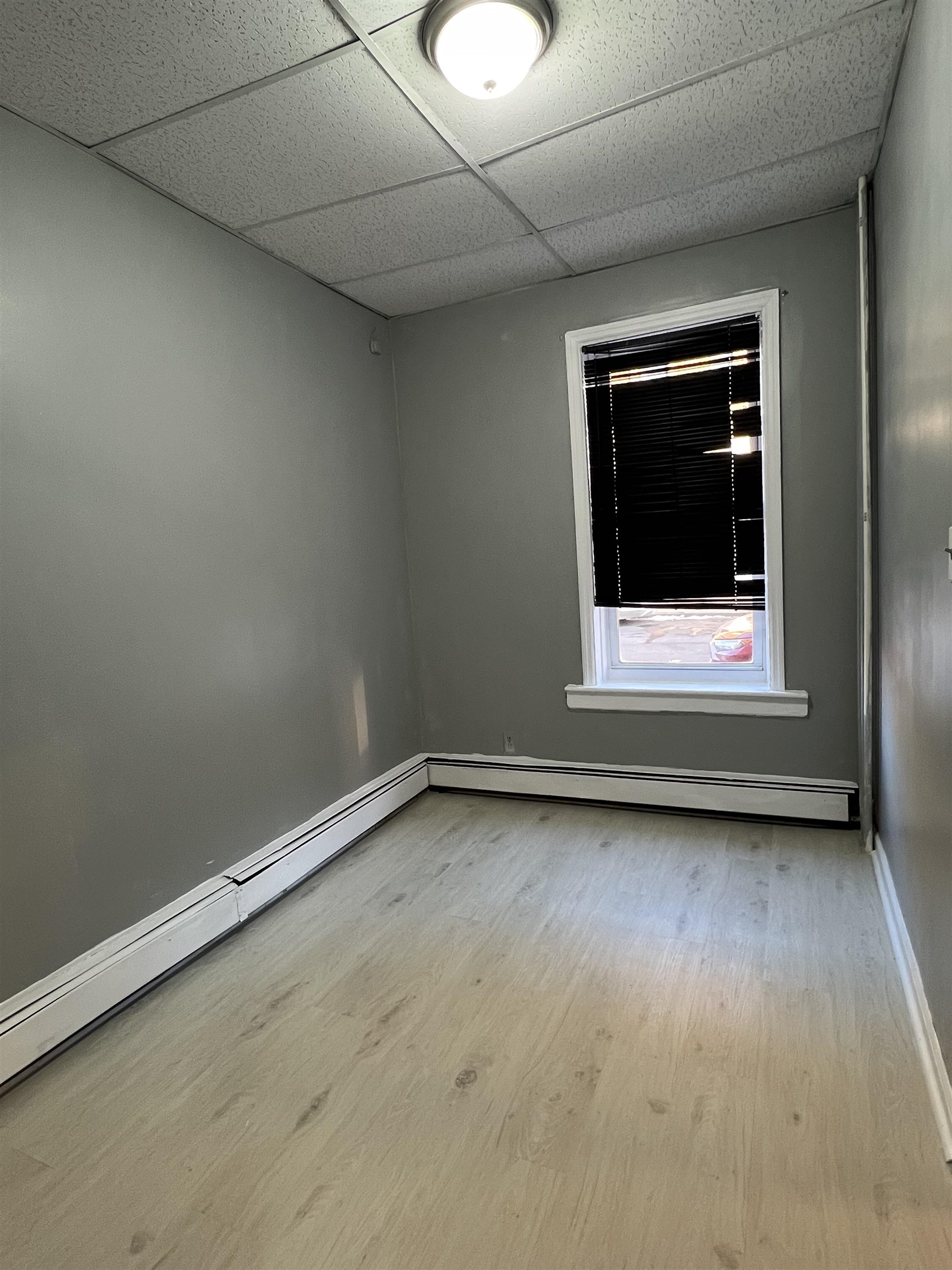 32 BROADWAY Unit: 1