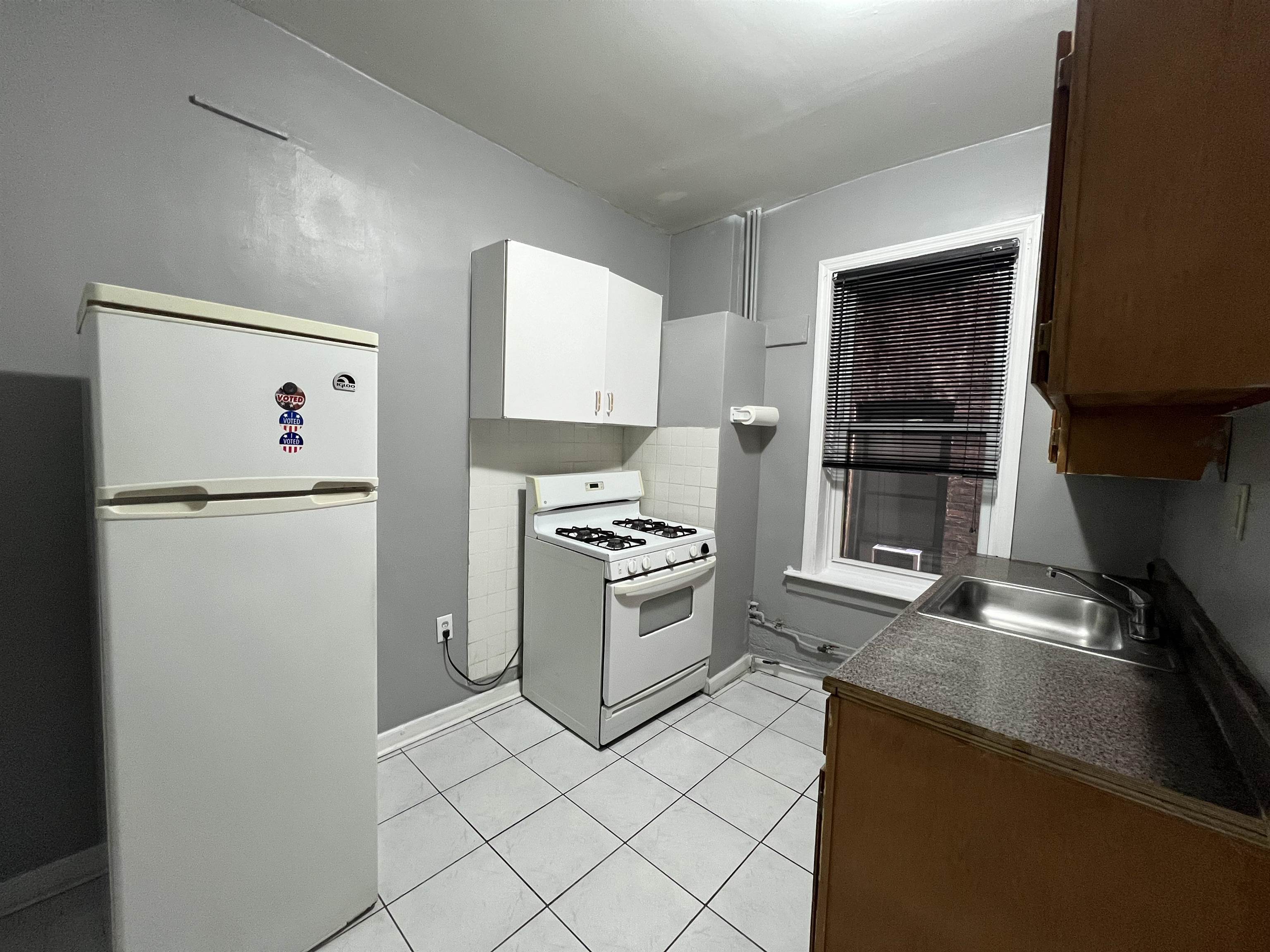 32 BROADWAY Unit: 1