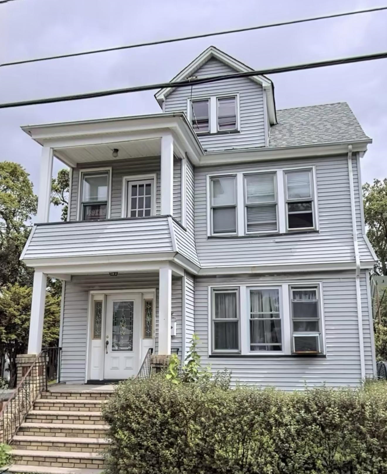 32 GREENE TERRACE Unit: 2