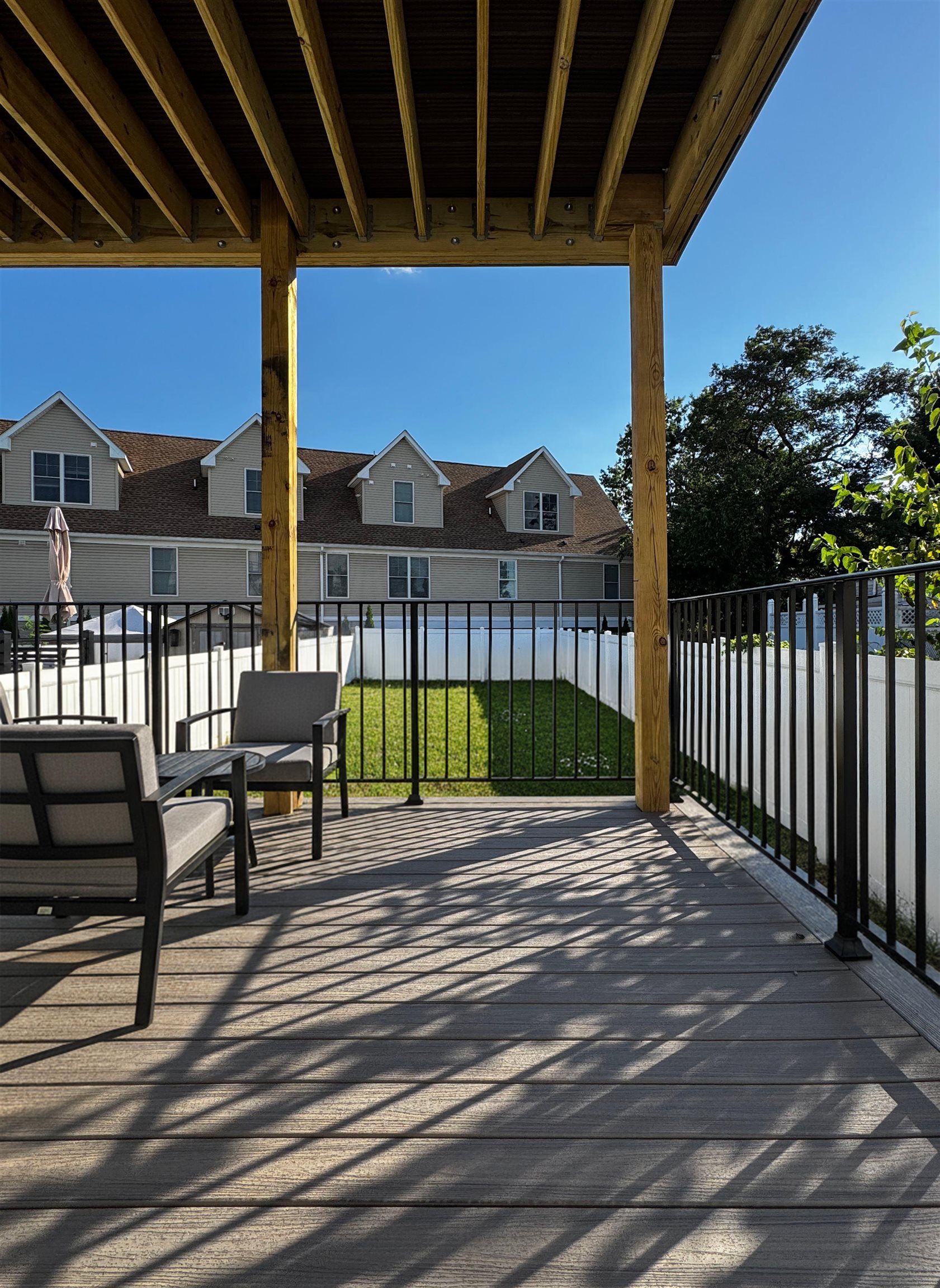 29 CARLTON AVE Unit: 1