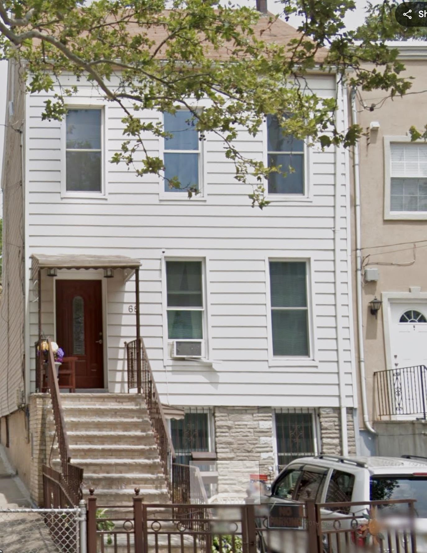 68 JEFFERSON AVE