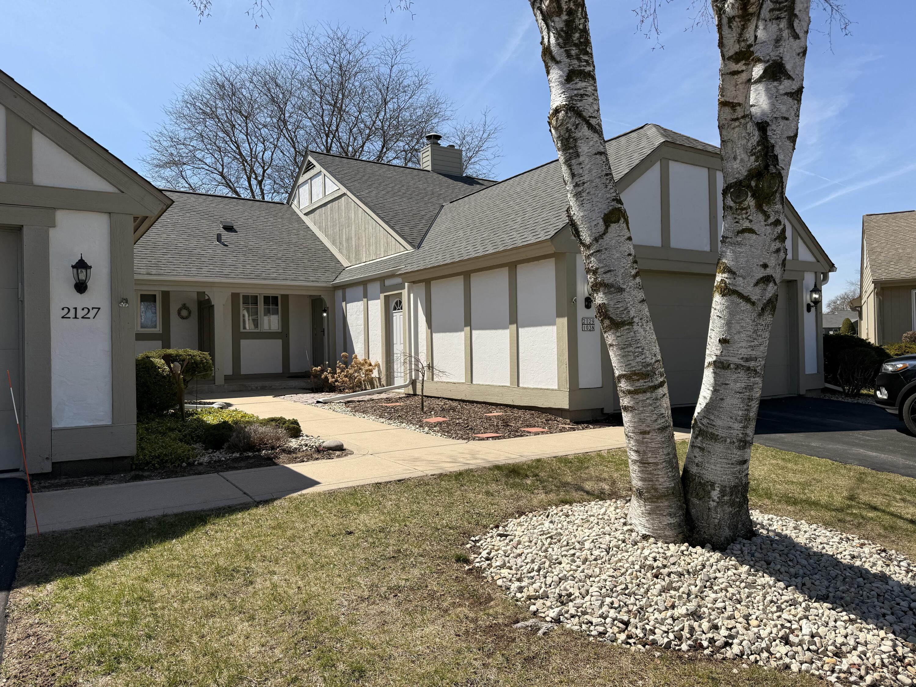 2129 W Raleigh Ct