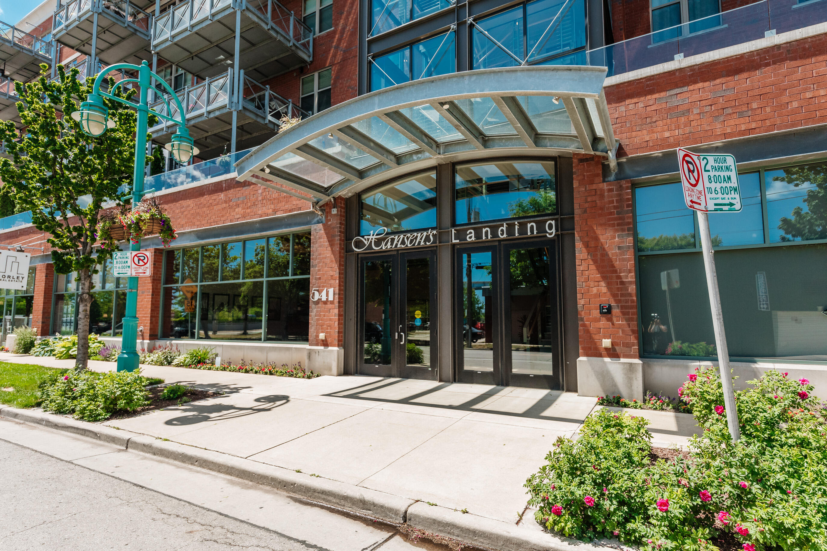 541 E Erie St Unit: 514