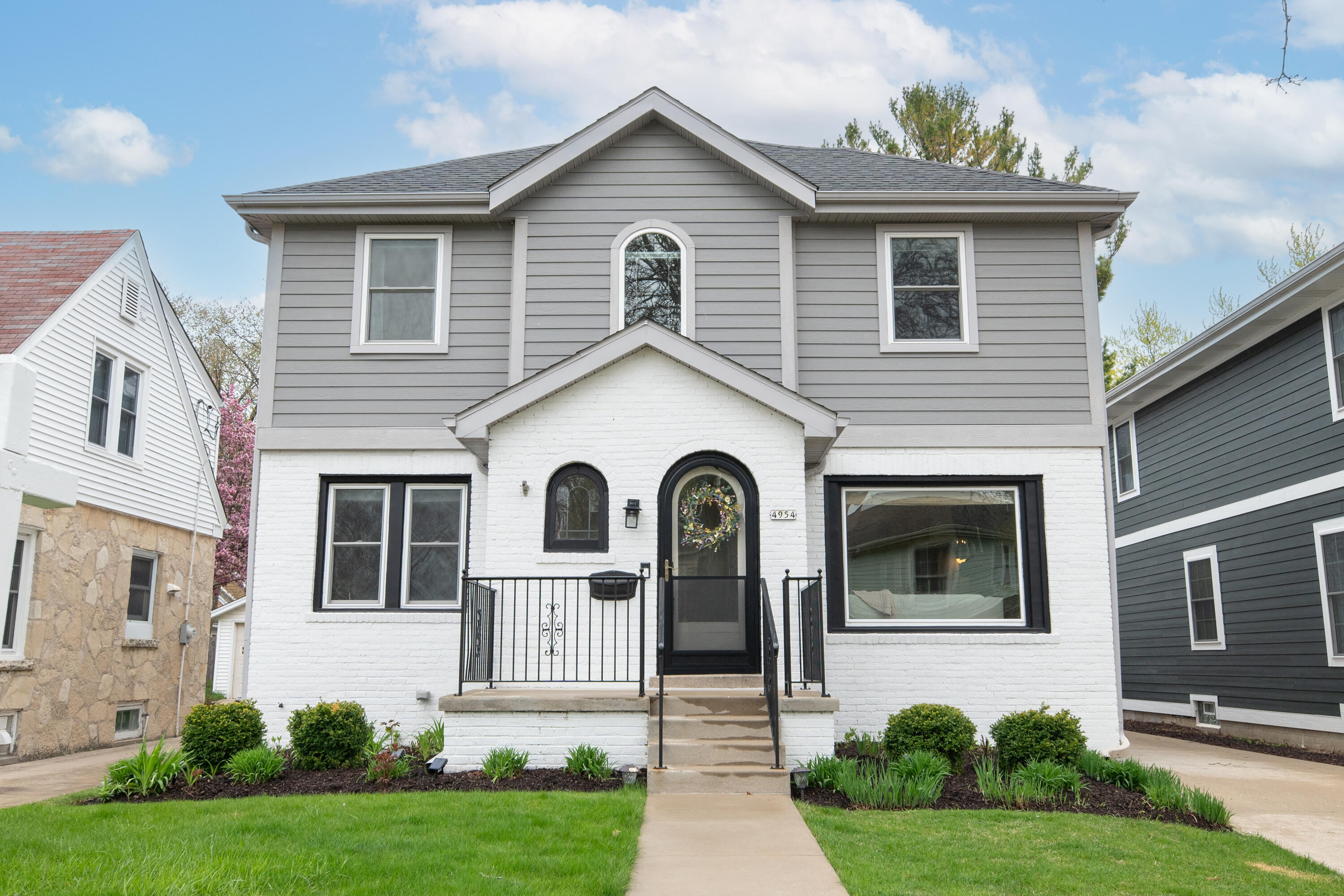 4954 N Diversey Blvd