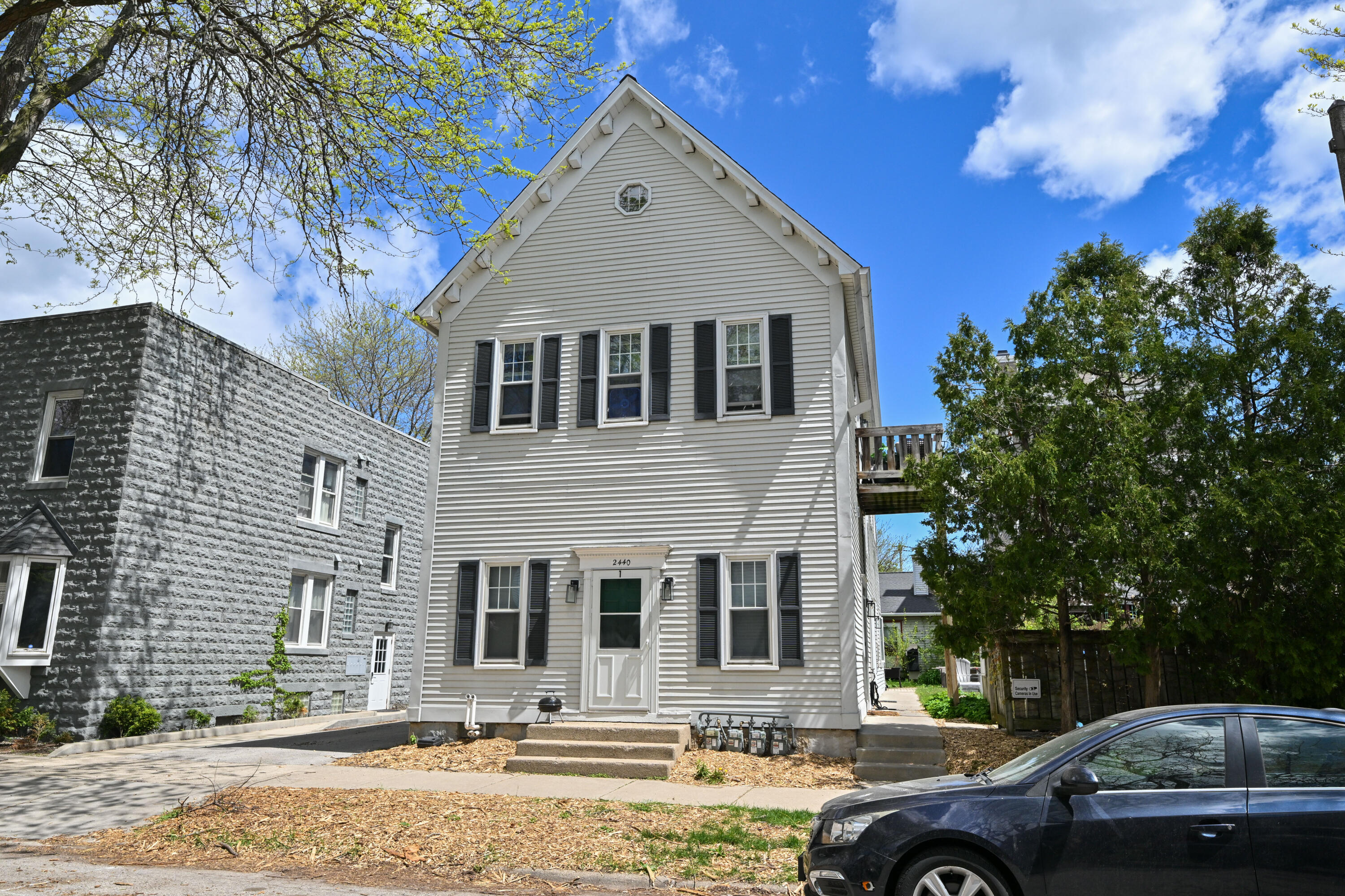 2440 S Wentworth Ave