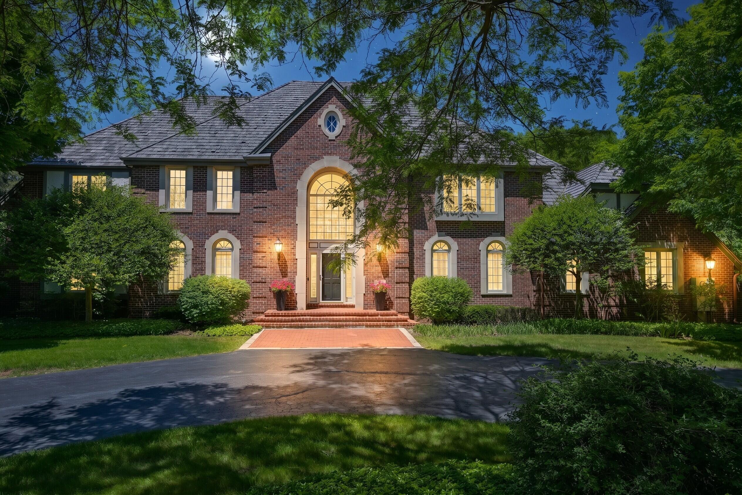 2146 W Columbia Dr