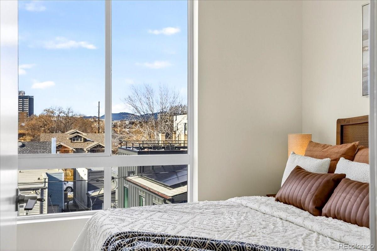 3520 W Conejos Place Unit: 11