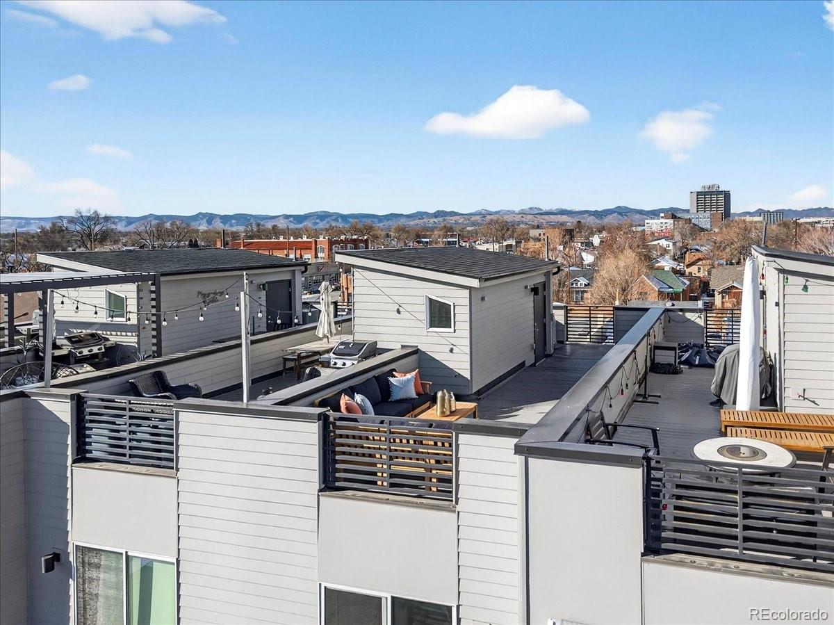 3520 W Conejos Place Unit: 11